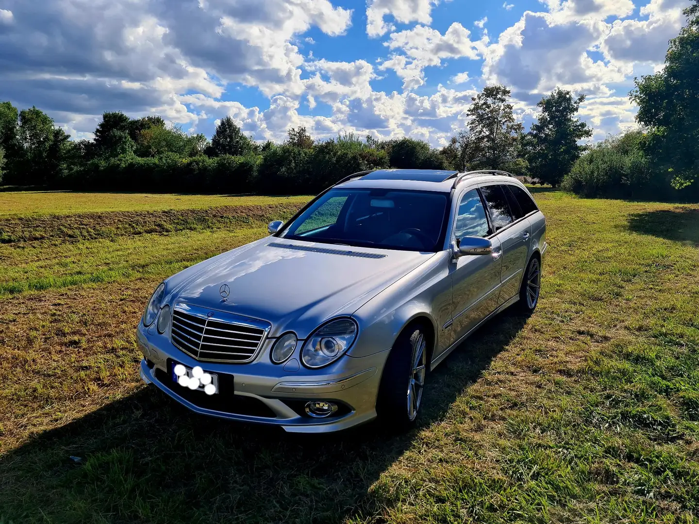 Mercedes-Benz E 500 T 7G-TRONIC Avantgarde Silber - 1