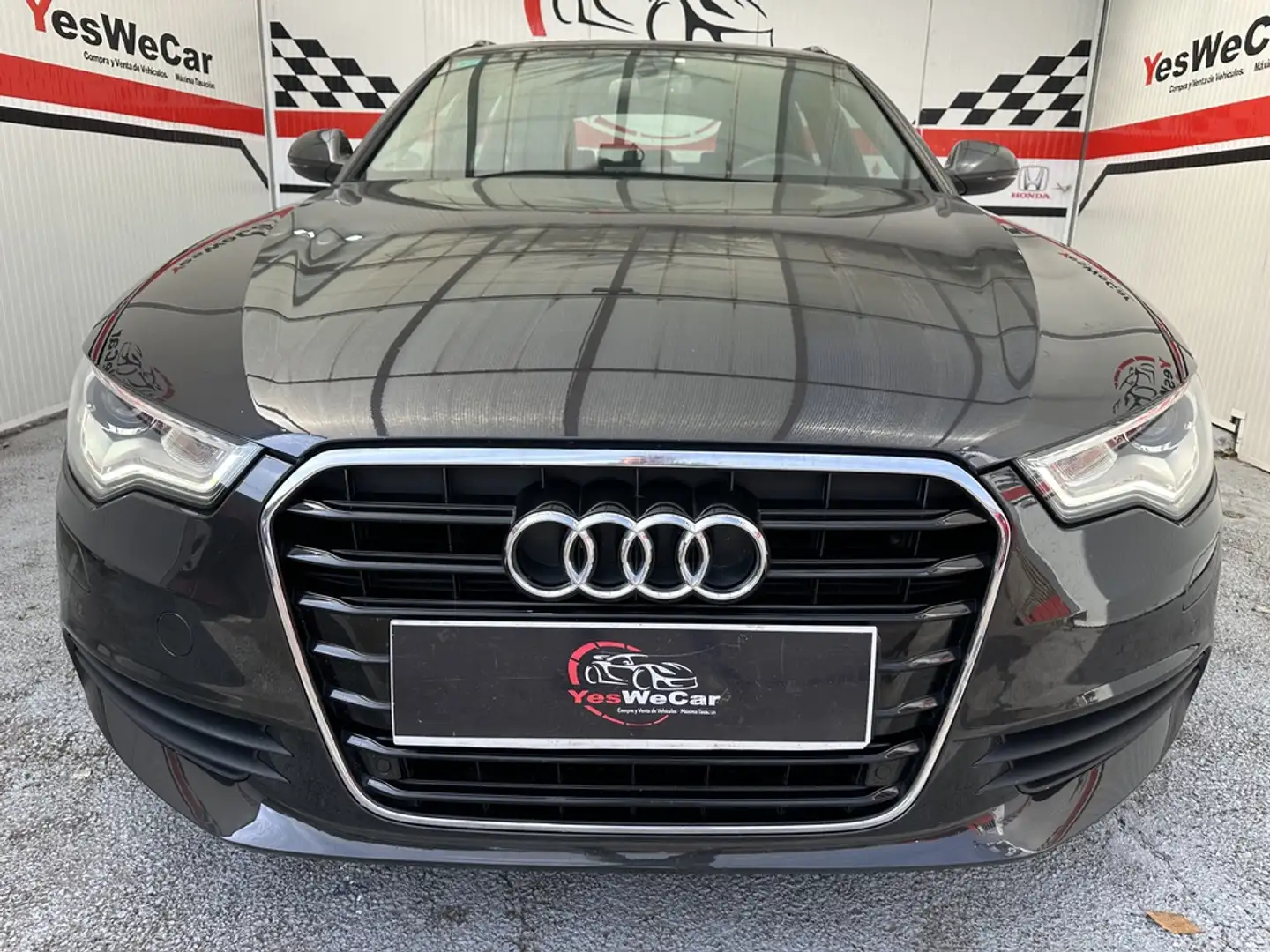 Audi A6 Avant 2.0TDI Gris - 2