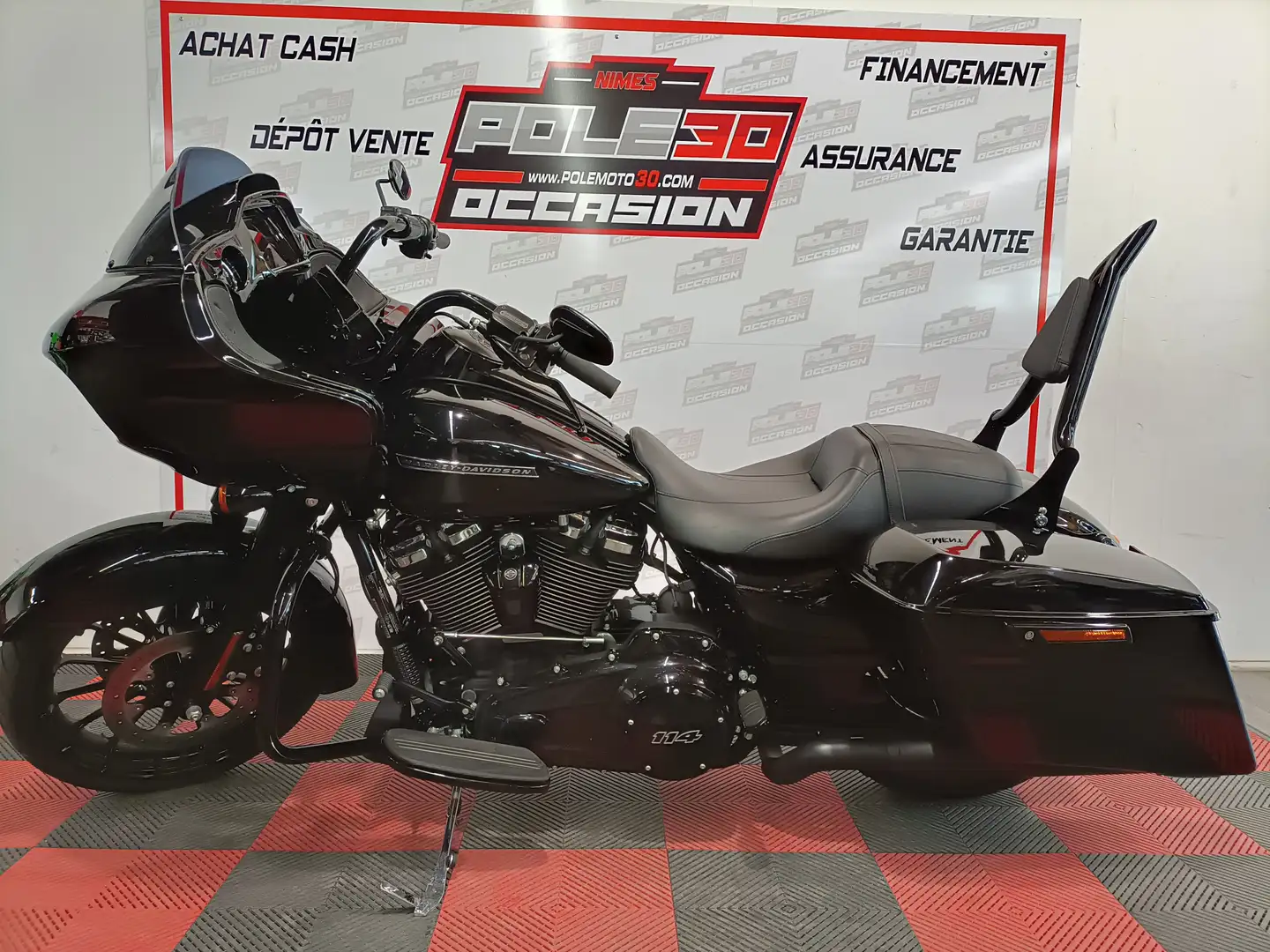 Harley-Davidson Road Glide Noir - 2