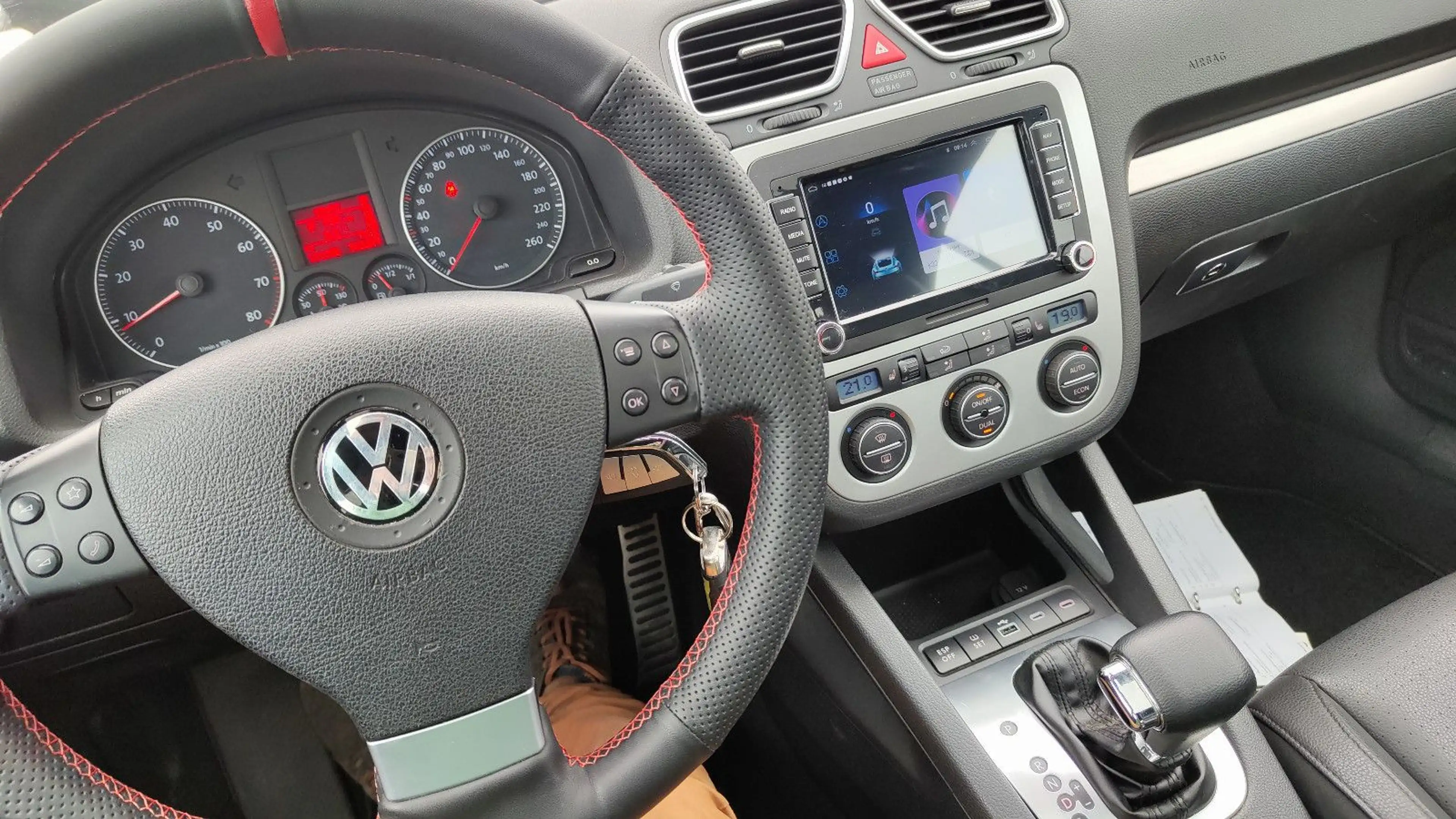 Volkswagen Eos 2.0 Turbo Automatik Leder* Xenon*18-Zoll* — photo 25