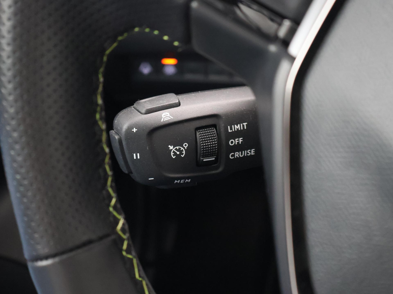 Peugeot e-2008 EV GT 50 kWh 3-FASE + ADAPTIVE CRUISE | PANORAMA | — photo 27