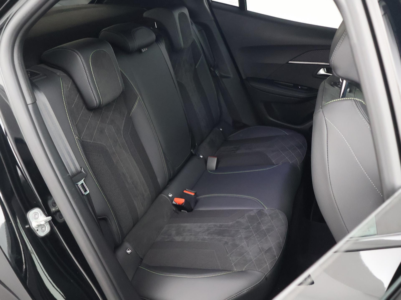 Peugeot e-2008 EV GT 50 kWh 3-FASE + ADAPTIVE CRUISE | PANORAMA | — photo 9