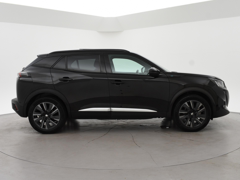 Peugeot e-2008 EV GT 50 kWh 3-FASE + ADAPTIVE CRUISE | PANORAMA | — photo 11