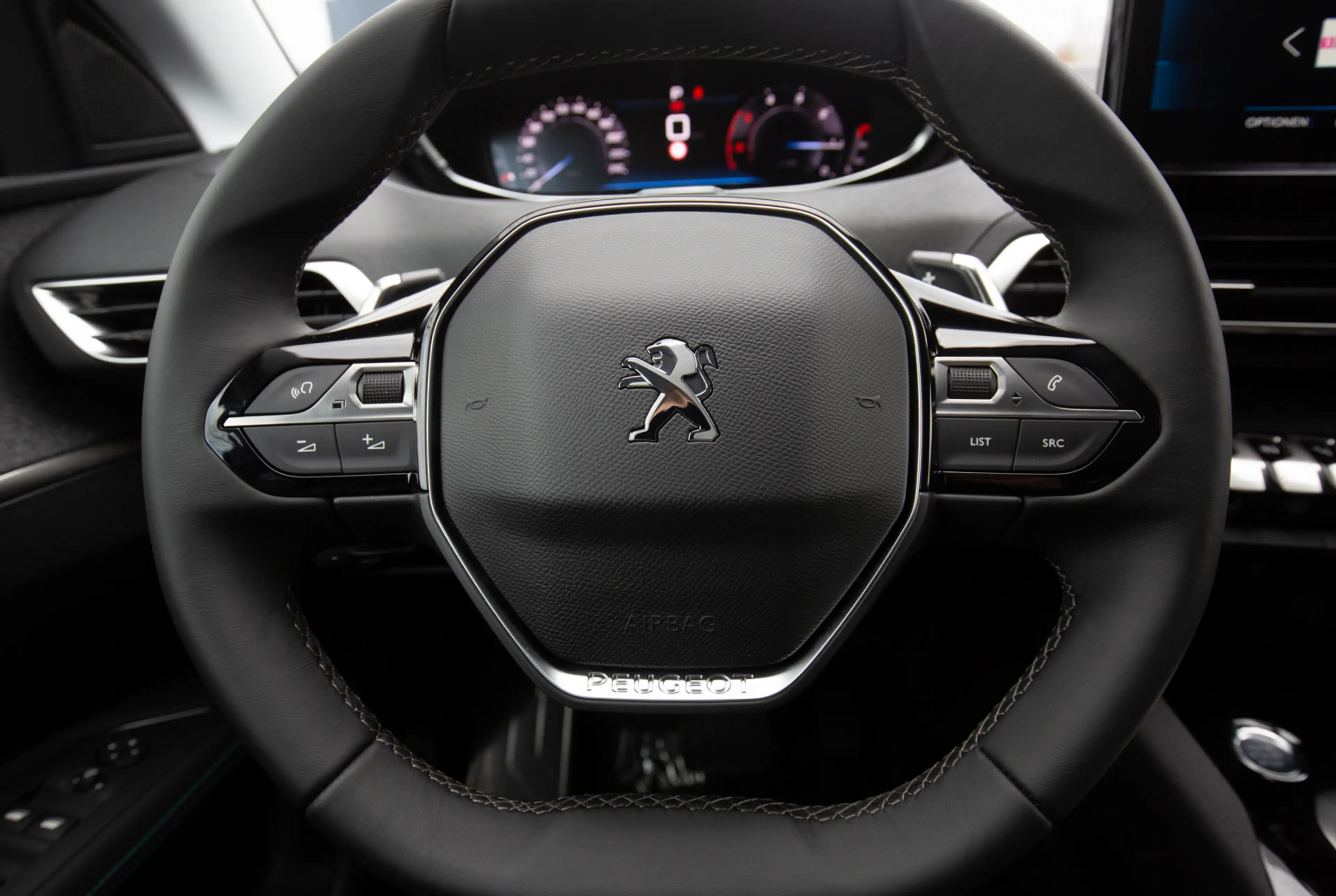 Peugeot 3008 Allure Pack 1.2 PureTech 130 EAT8 *GRIP-CONTROL*SHZ* — photo 15