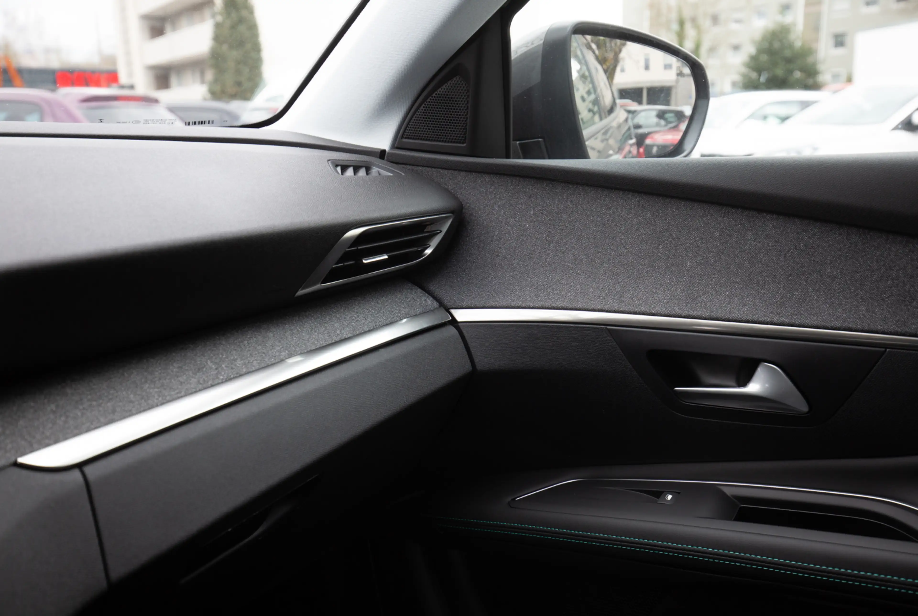 Peugeot 3008 Allure Pack 1.2 PureTech 130 EAT8 *GRIP-CONTROL*SHZ* — photo 7