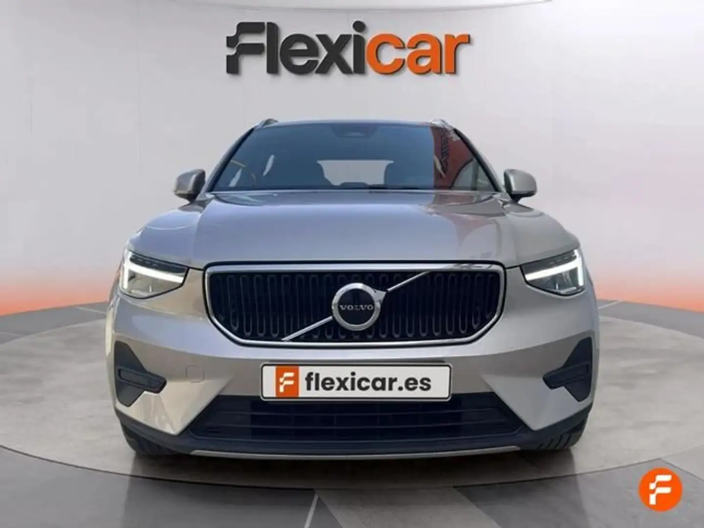 Volvo XC40 2.0 B3 G Core Auto Gris - 2