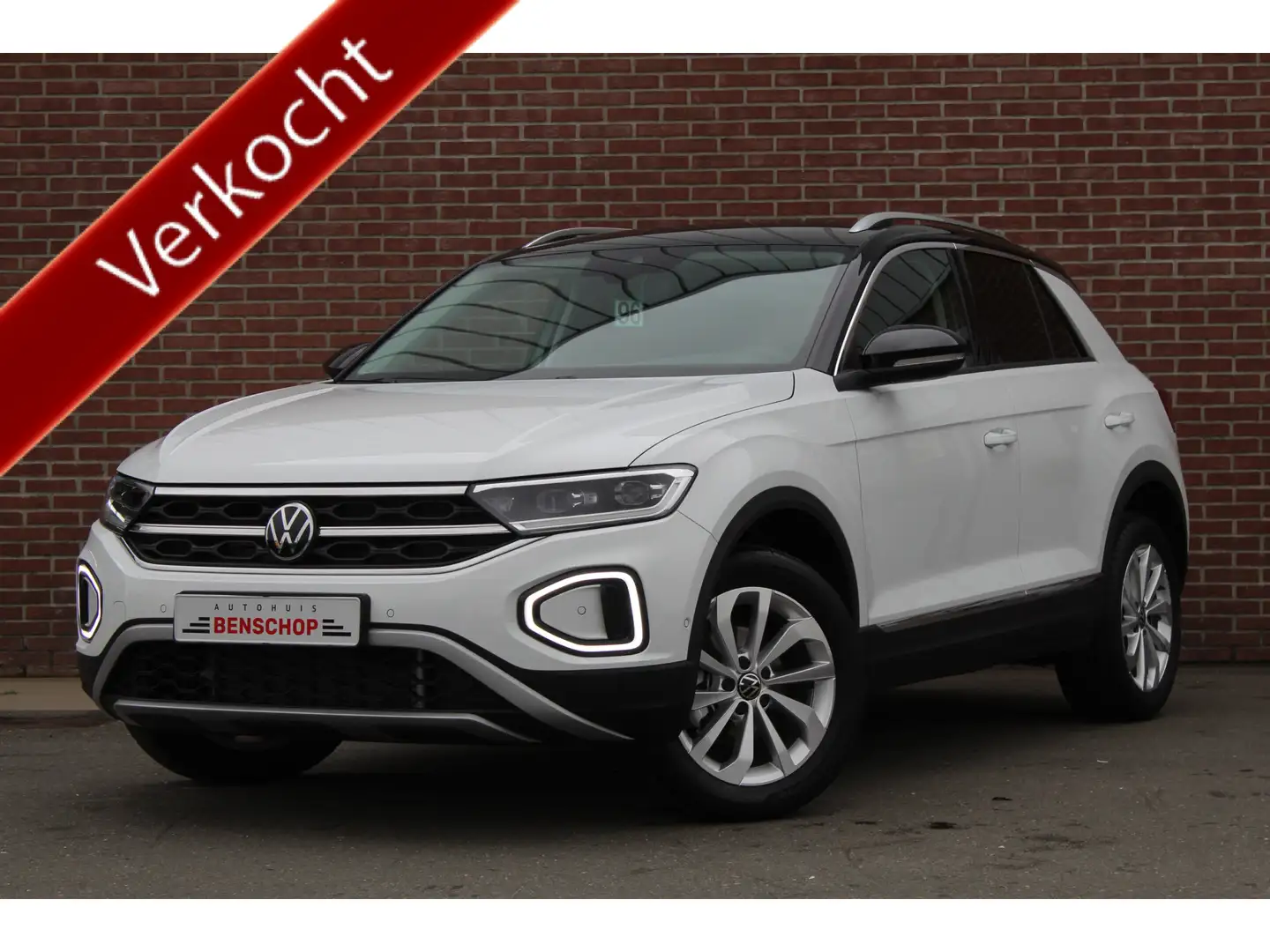 Volkswagen T-Roc 1.5 TSI 150PK DSG Style |IQ-LIGHT|ACC|17-INCH|CAME Wit - 1