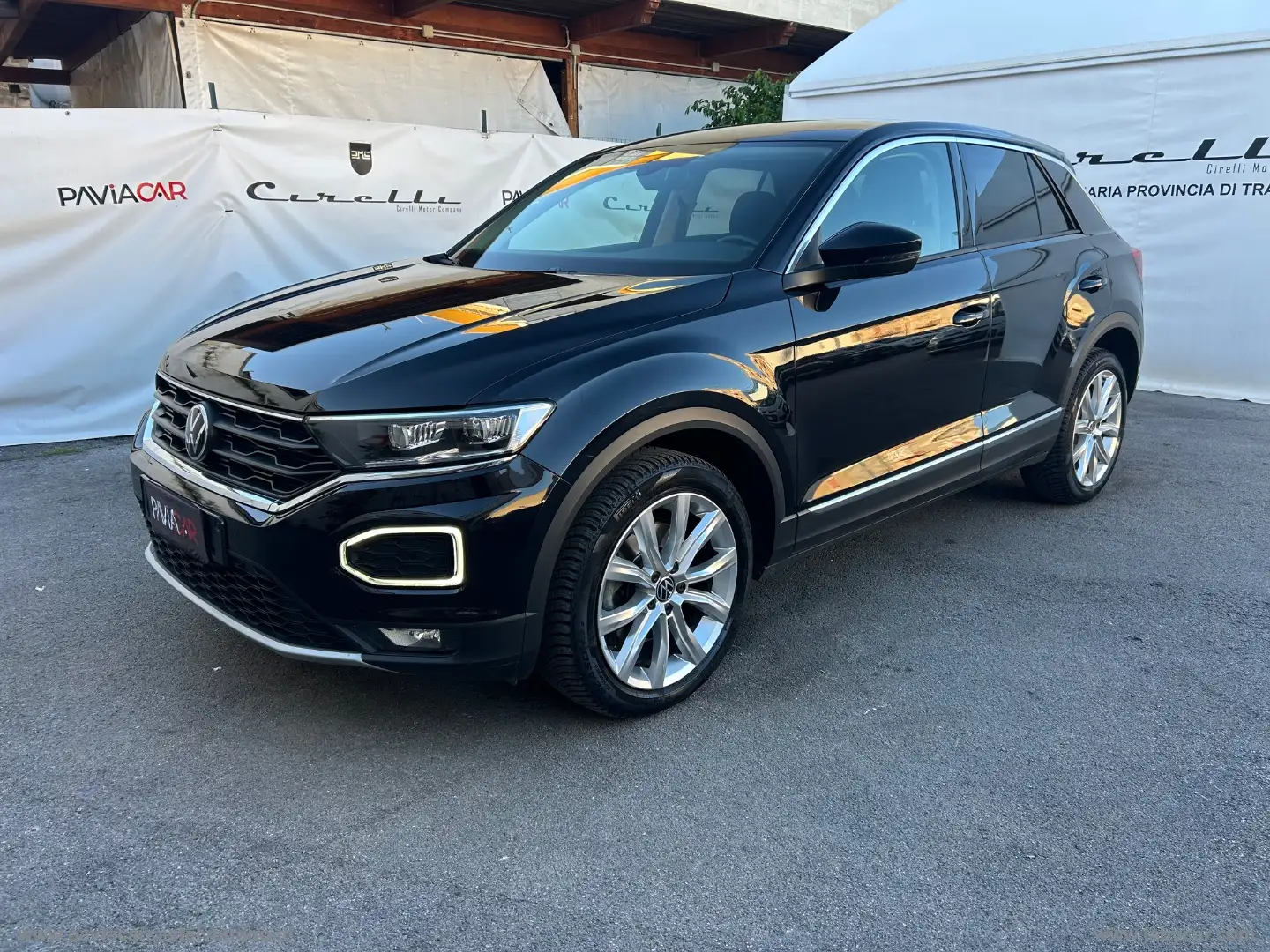Volkswagen T-Roc 2.0 TDI 150 DSG Adv. BlueMot. Tech Schwarz - 2