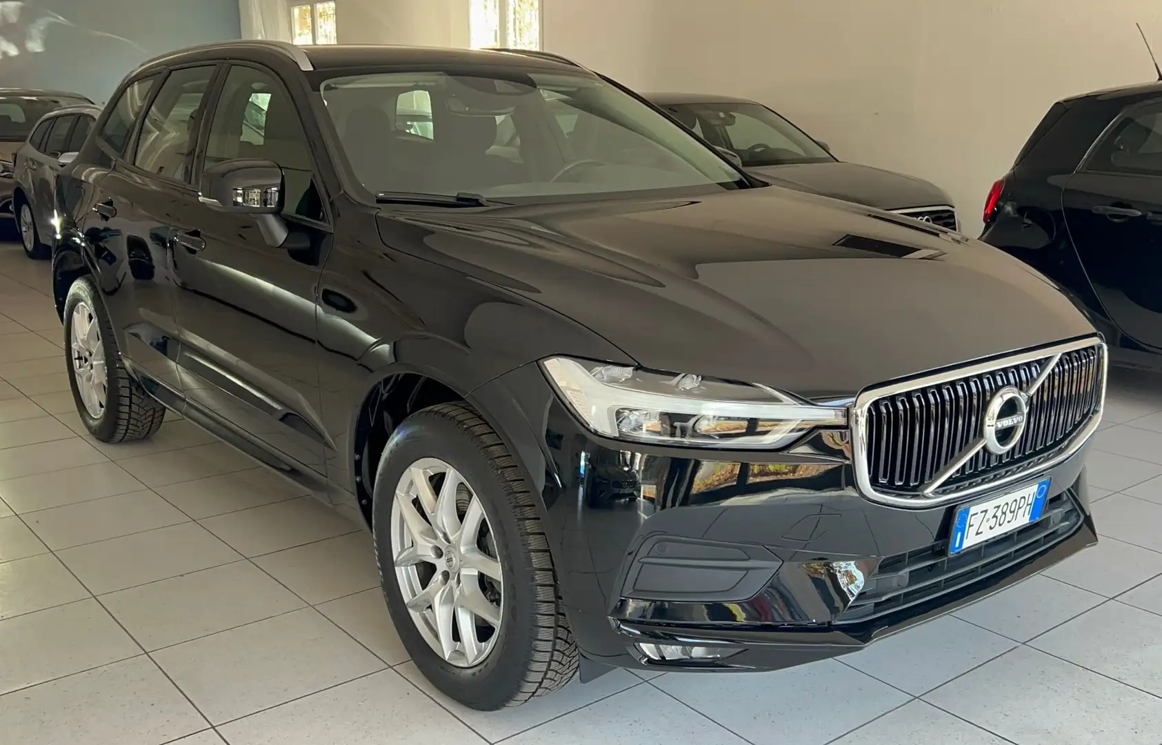 Volvo XC60 2.0 B4 190CV AWD auto my20 Noir - 1