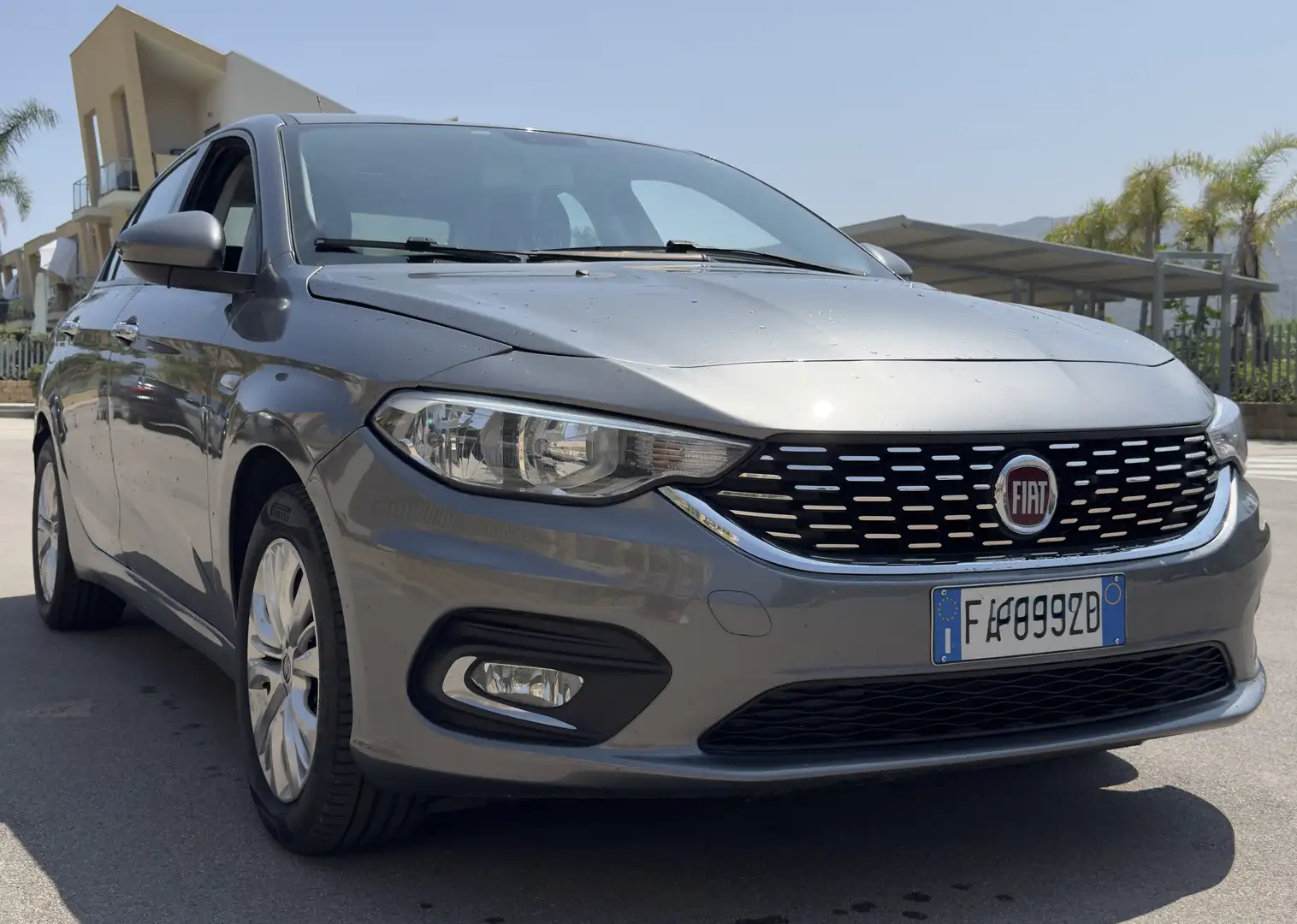 Fiat Tipo 5p 1.6 mjt Lounge s&s 120cv - 1