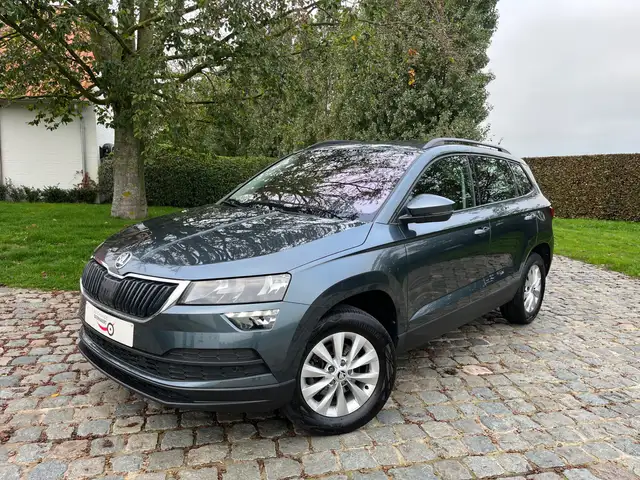 Skoda Karoq 1.5 TSI ACT/1eigenr/77800km/Carplay/Pdc/Clima/Cruise/Leder...