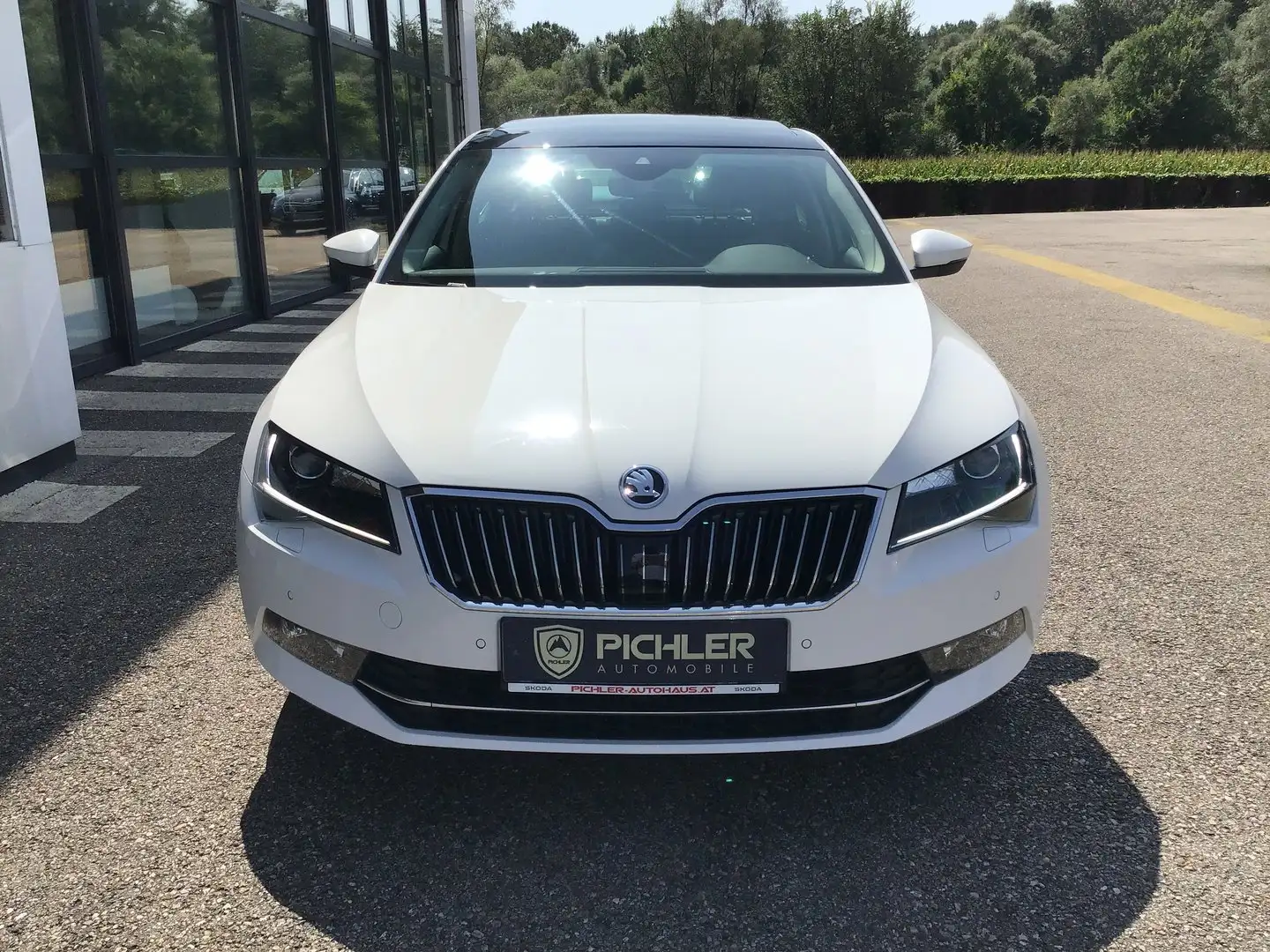 Skoda Superb Style TDI Weiß - 2