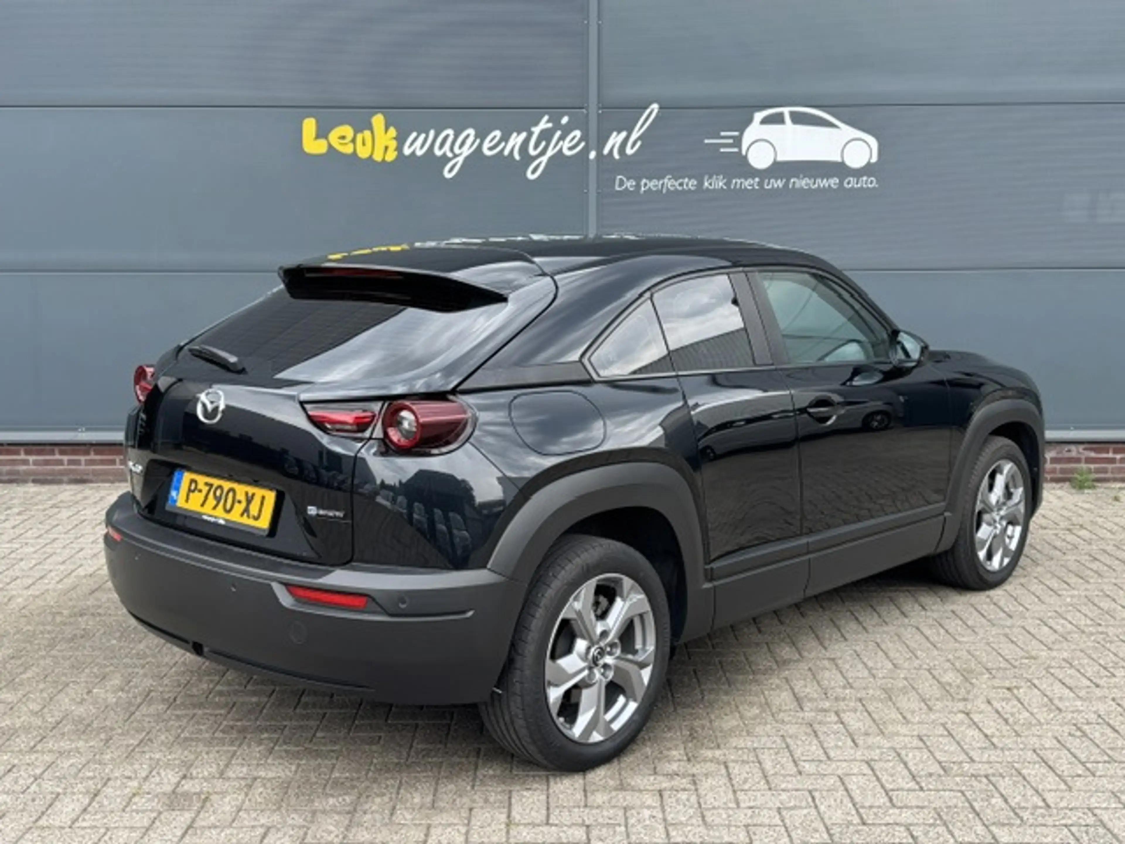 Mazda MX-30 E-SkyActiv 145 Advantage 36 kWh *full options — photo 2