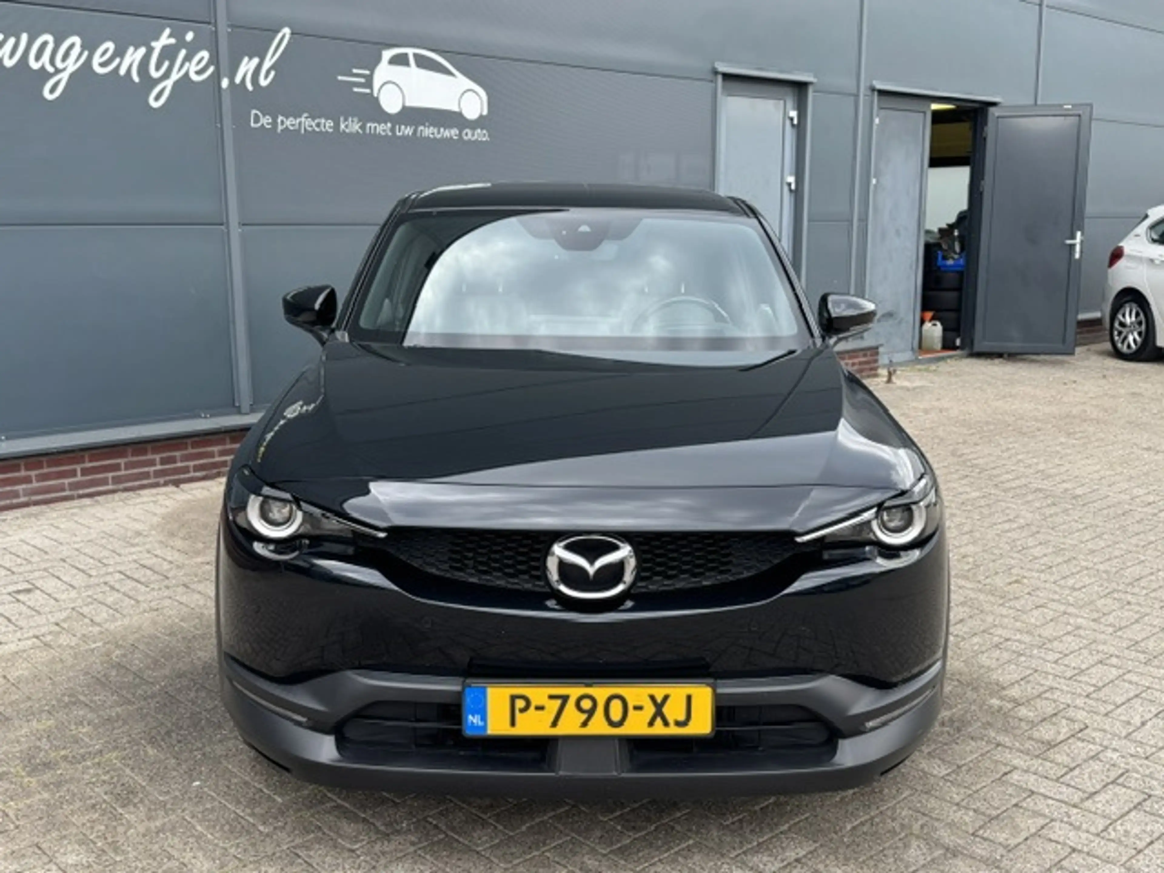 Mazda MX-30 E-SkyActiv 145 Advantage 36 kWh *full options — photo 4