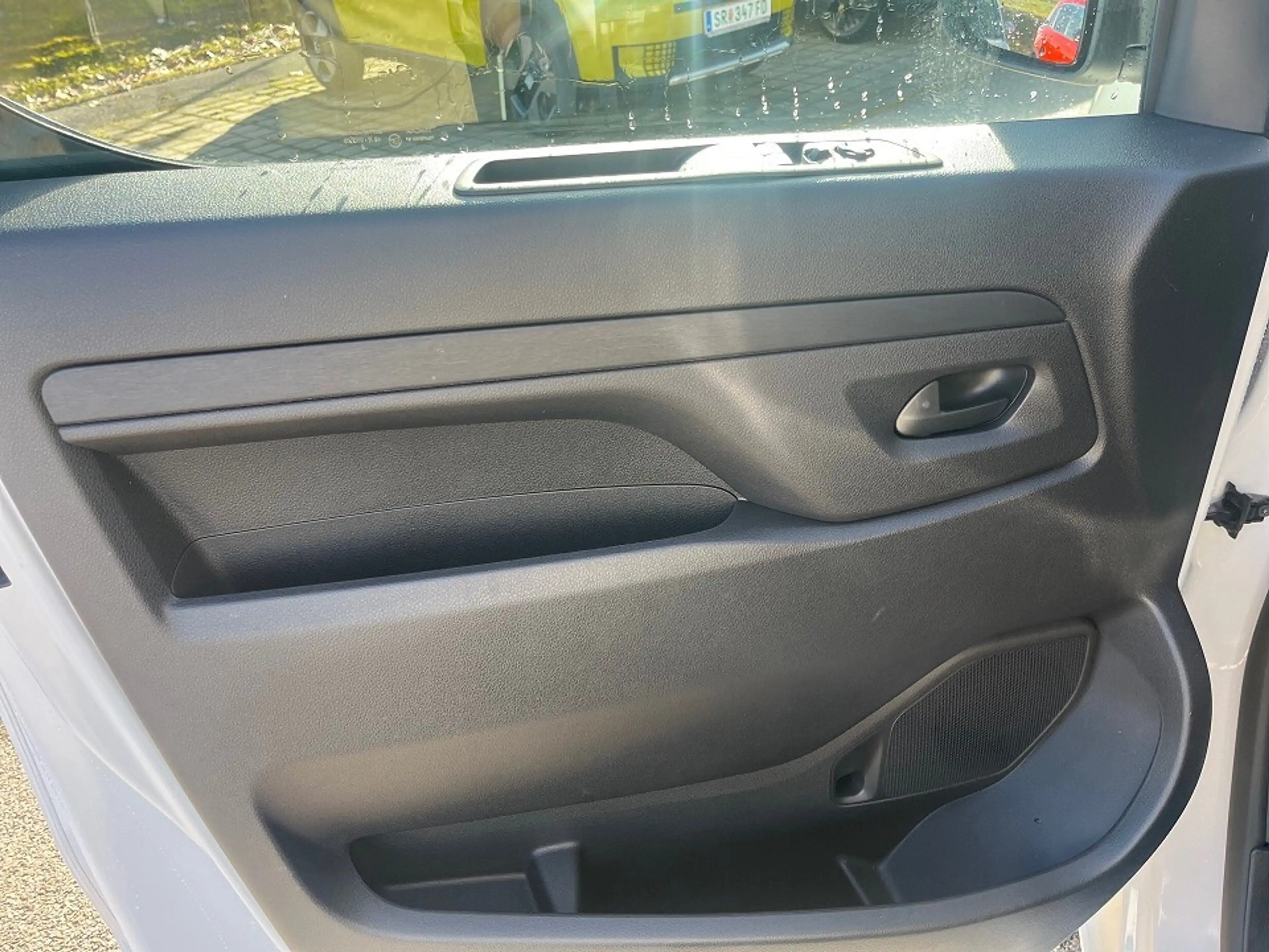 Fiat Scudo MY25 DoKa XL BlueHDi 145 S&S 6Gang — photo 12