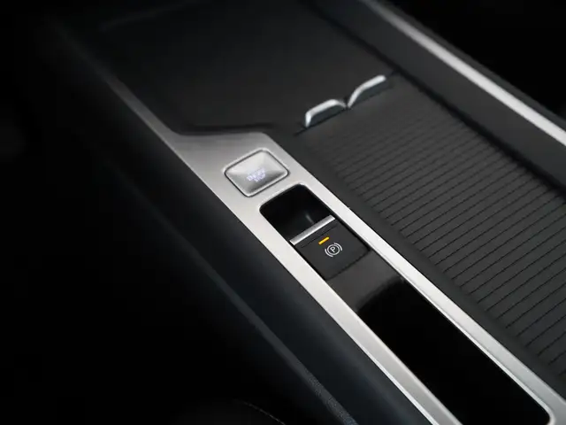 Volkswagen Passat view 12