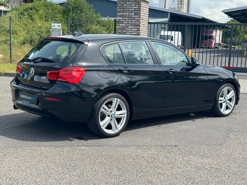 BMW 118 1 Limousine 5-trg. 118 i Advantage*Navi*PDC* — photo 5