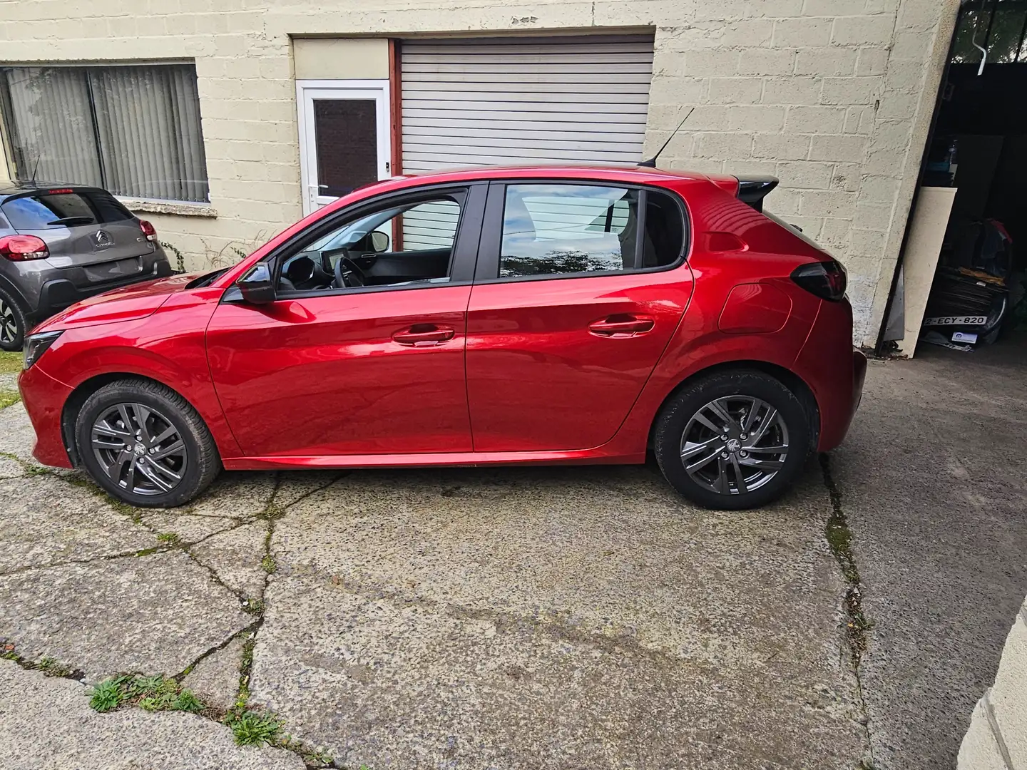 Peugeot 208 208 1.2 PureTech style Pack (EU6.4) Rojo - 2