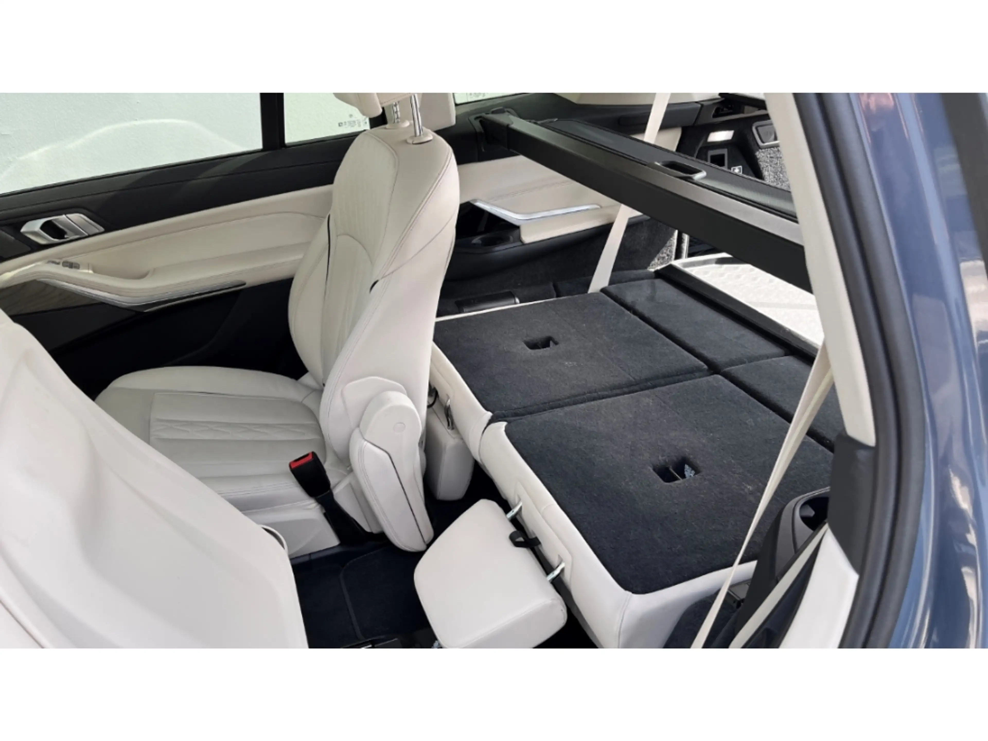 BMW X7 xDrive 40dA Luftfederung AD Niveau StandHZG AHK-kl — photo 13