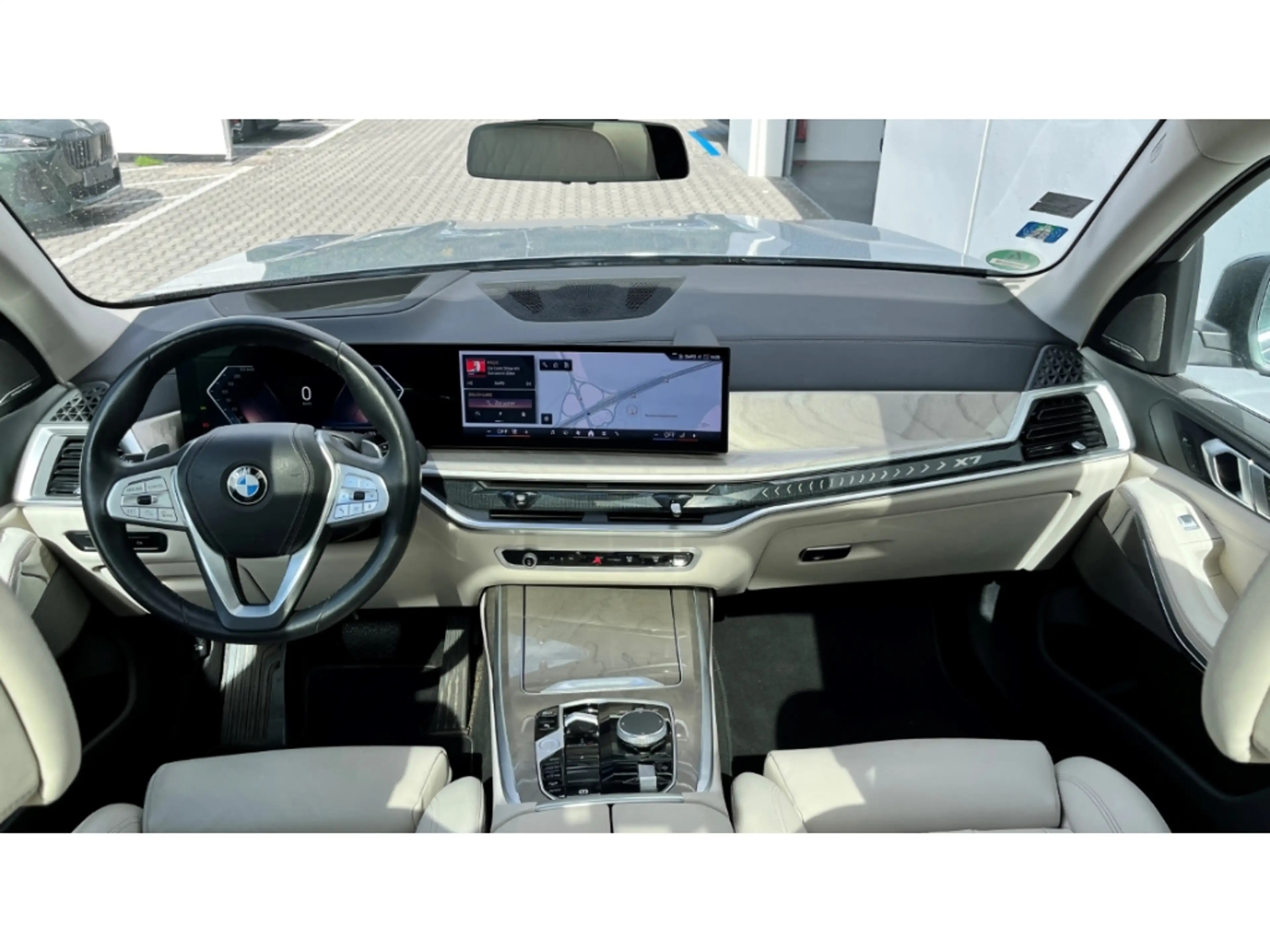 BMW X7 xDrive 40dA Luftfederung AD Niveau StandHZG AHK-kl — photo 8