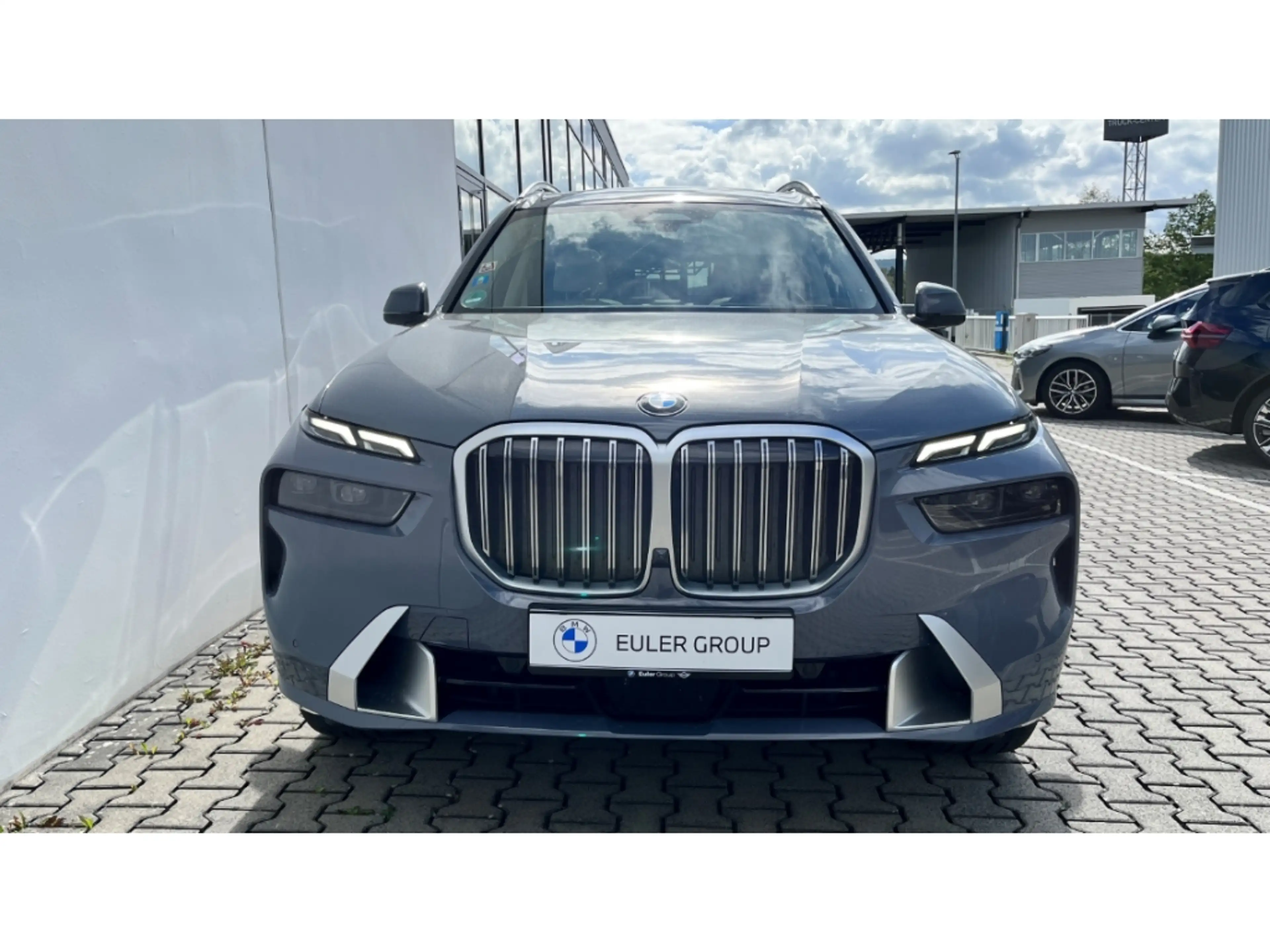 BMW X7 xDrive 40dA Luftfederung AD Niveau StandHZG AHK-kl — photo 2