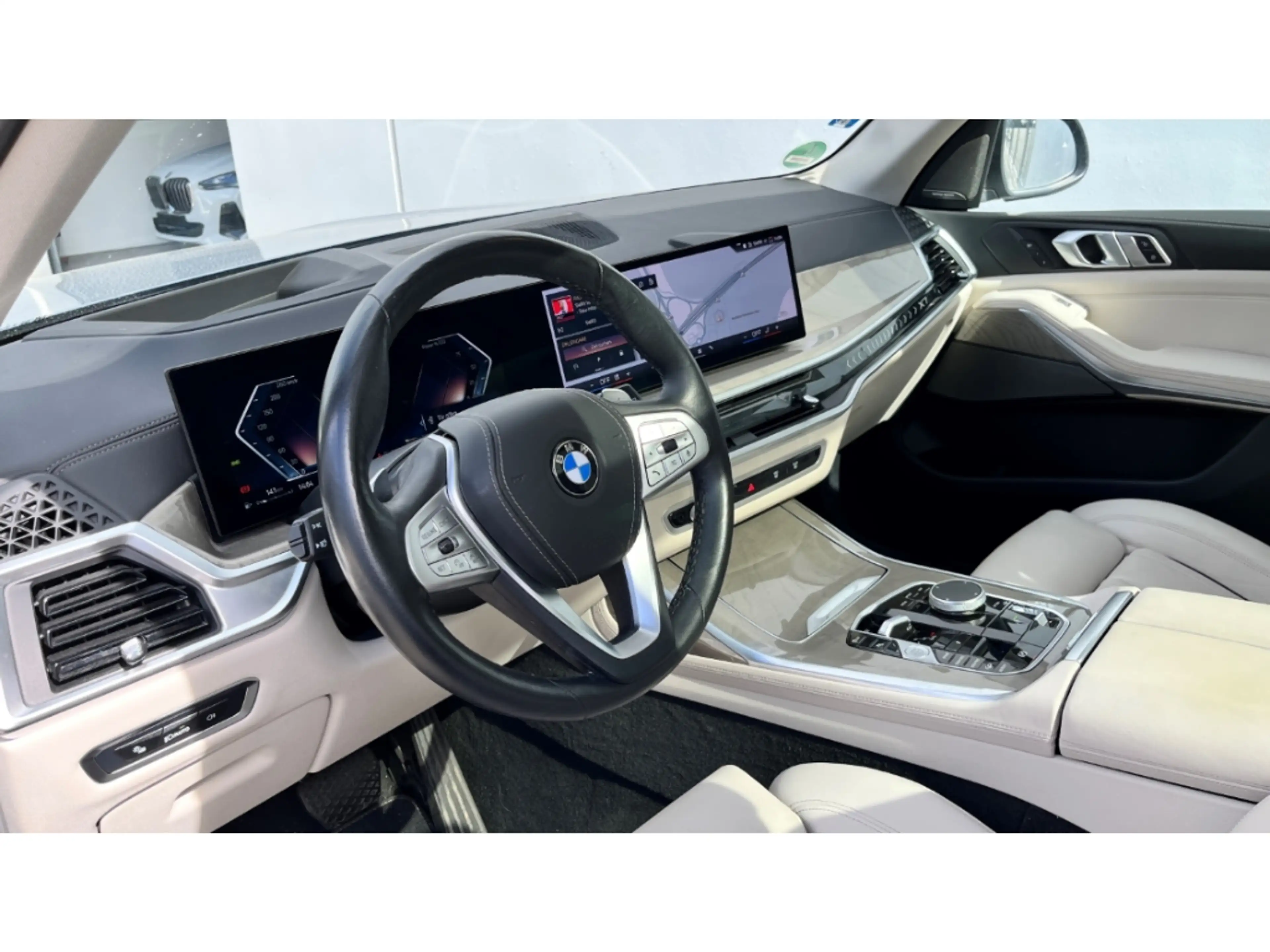 BMW X7 xDrive 40dA Luftfederung AD Niveau StandHZG AHK-kl — photo 7
