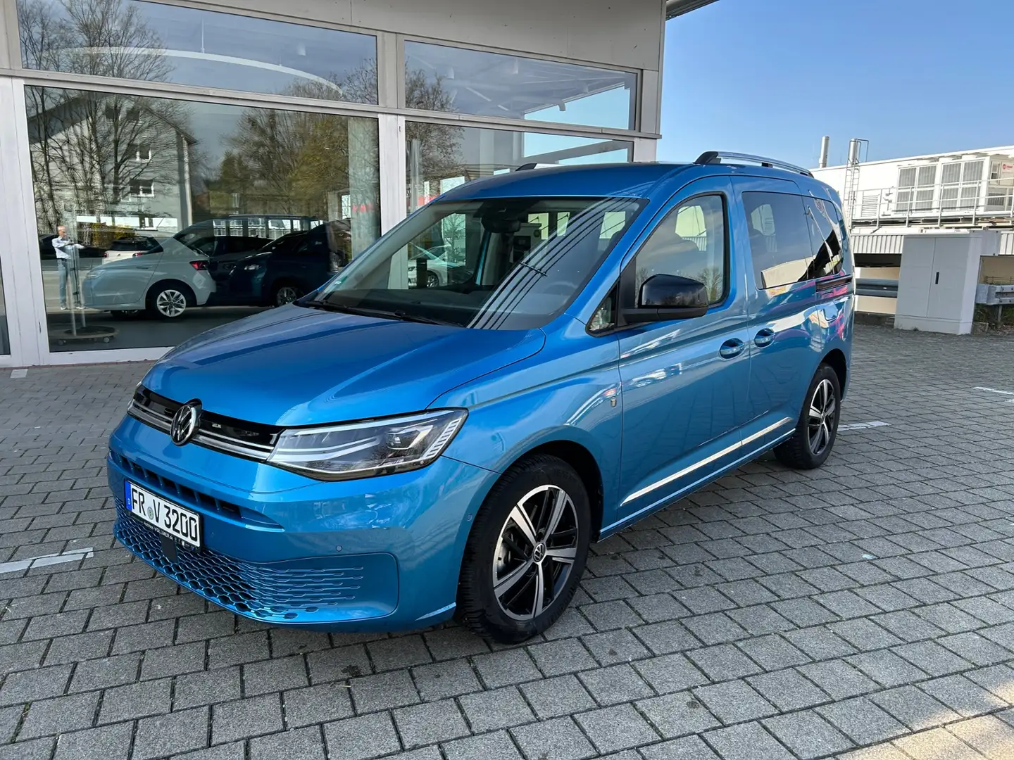 Volkswagen Caddy Style 1.5 TSI DSG Navi,Vorb.AHK,ACC,SHZ,PDC,LED,S Blau - 2