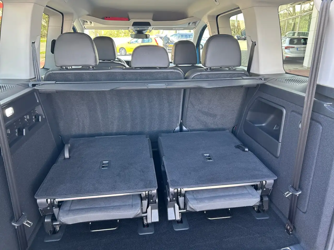 Volkswagen Caddy Style 1.5 TSI DSG Navi,Vorb.AHK,ACC,SHZ,PDC,LED,S 10