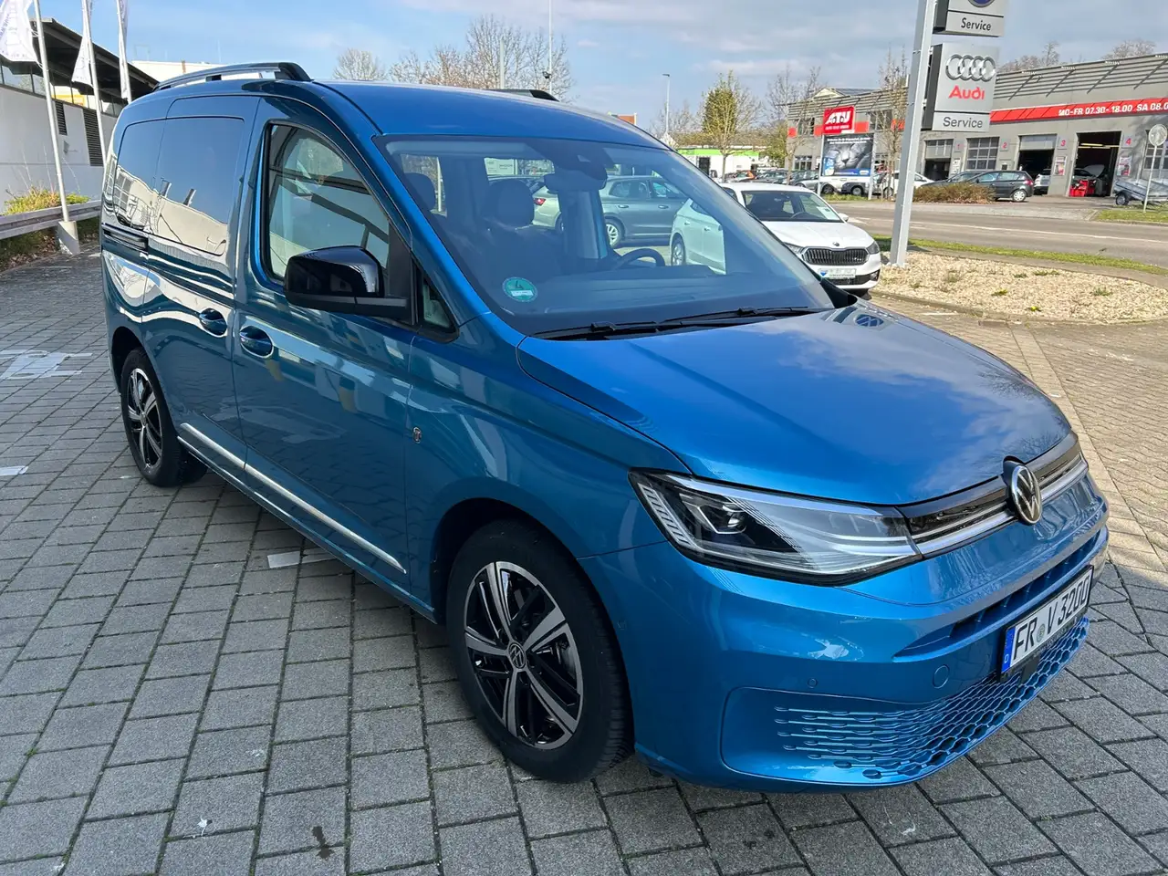 Volkswagen Caddy Style 1.5 TSI DSG Navi,Vorb.AHK,ACC,SHZ,PDC,LED,S 15