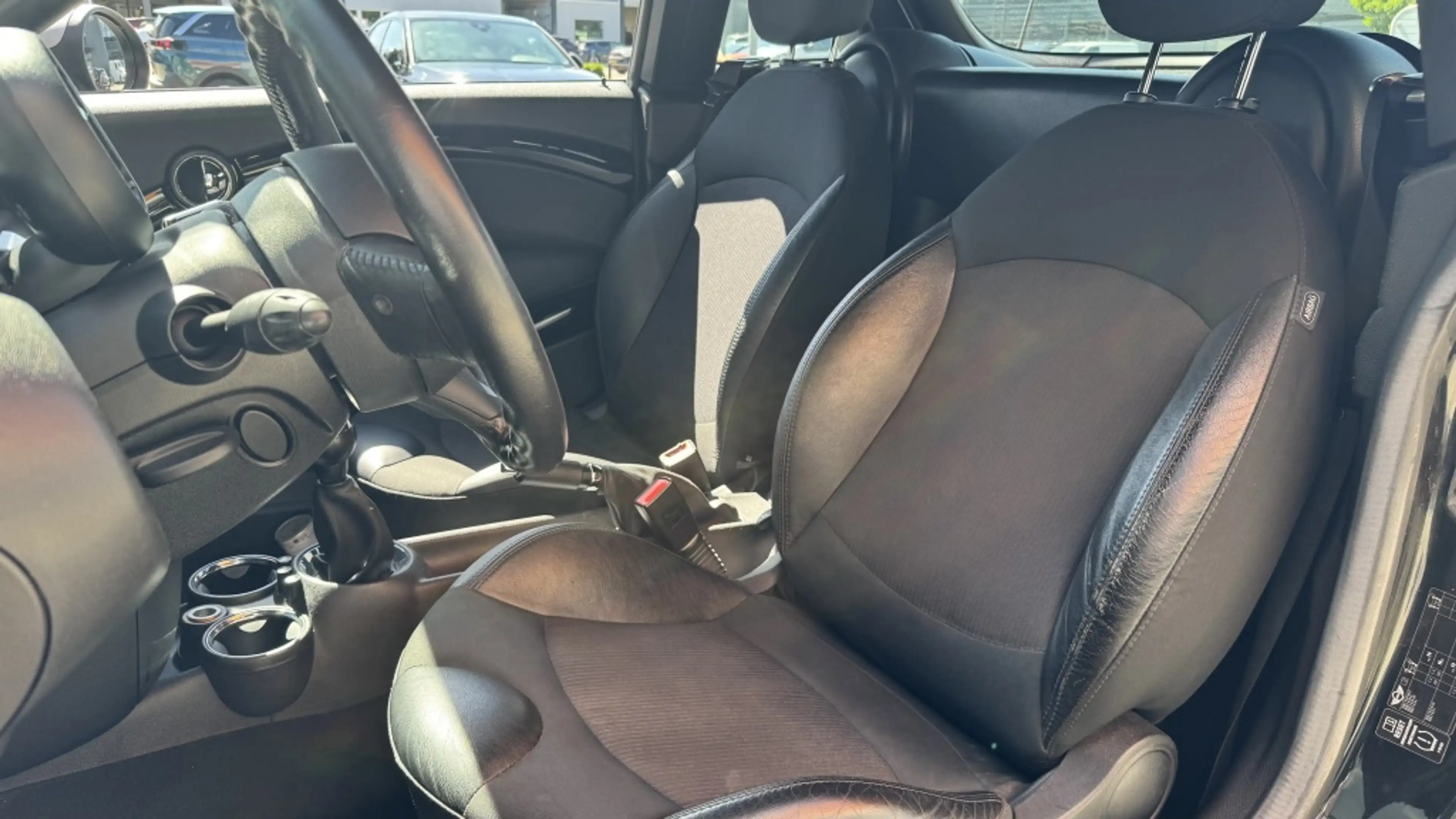MINI Cooper S Coupe 1.6 Chili | Airco | Cruise | 17" LMV — photo 8