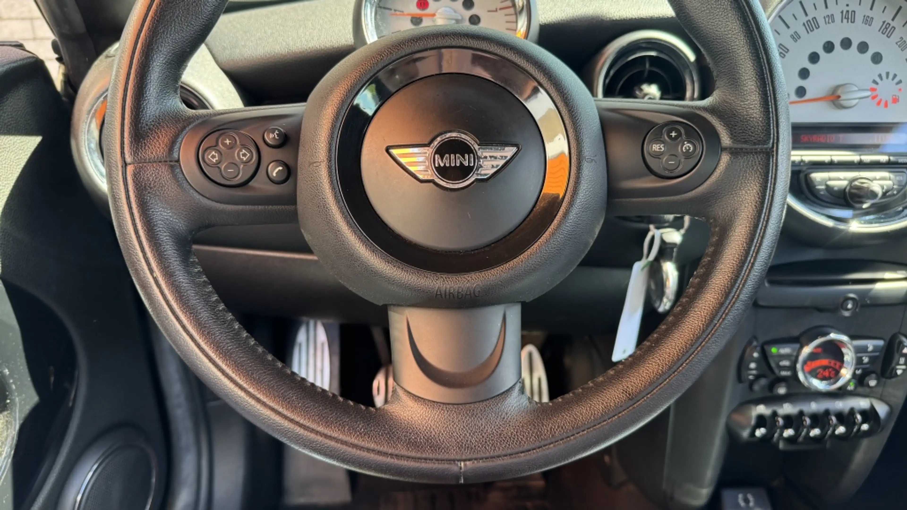MINI Cooper S Coupe 1.6 Chili | Airco | Cruise | 17" LMV — photo 15