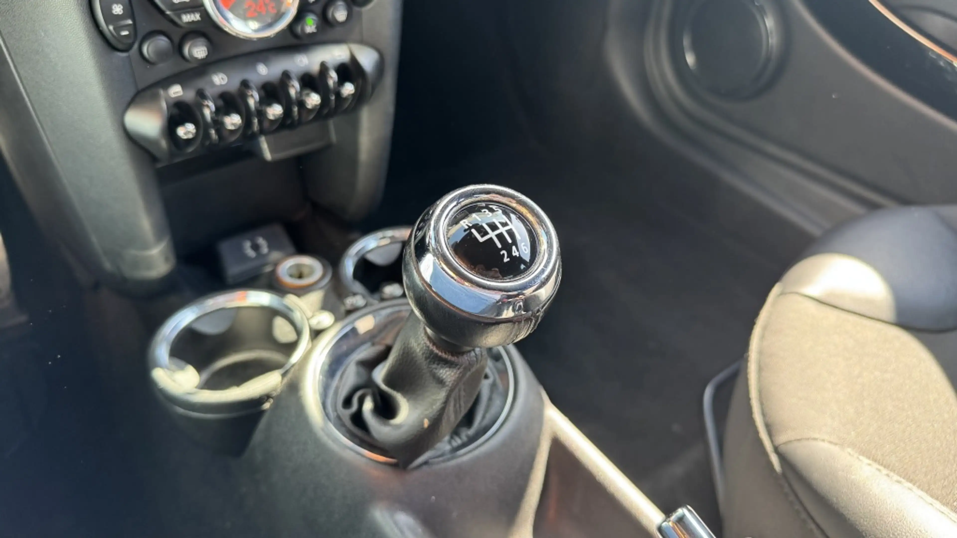 MINI Cooper S Coupe 1.6 Chili | Airco | Cruise | 17" LMV — photo 12
