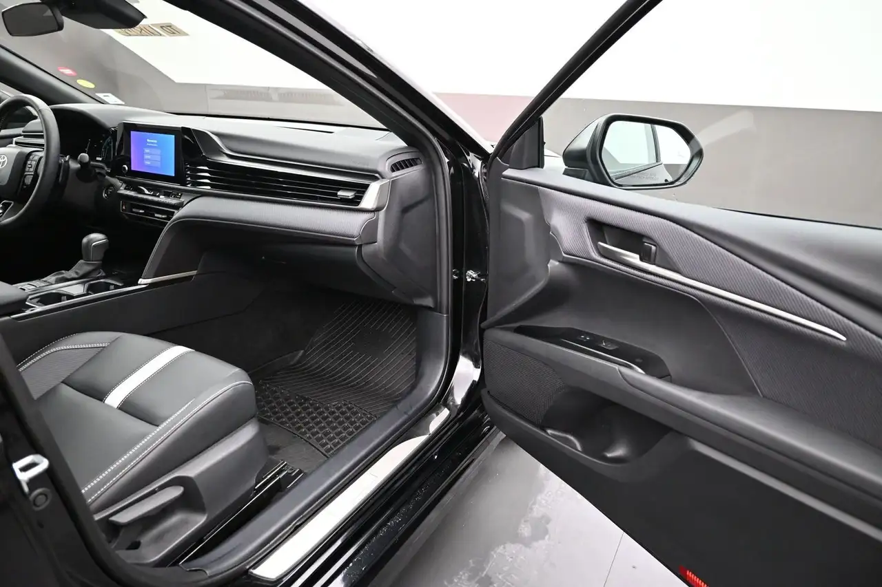 Toyota Camry снимка Toyota Camry