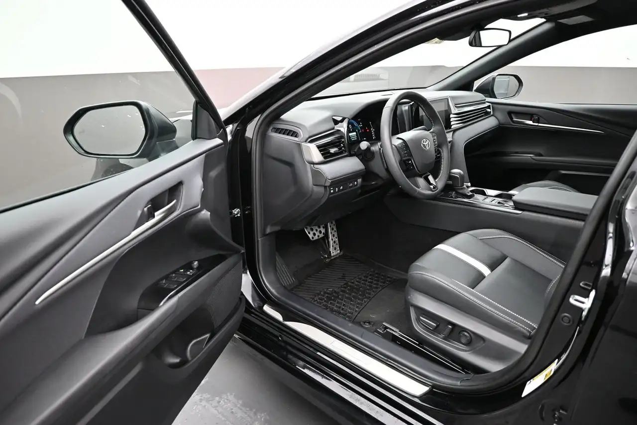 Toyota Camry снимка Toyota Camry