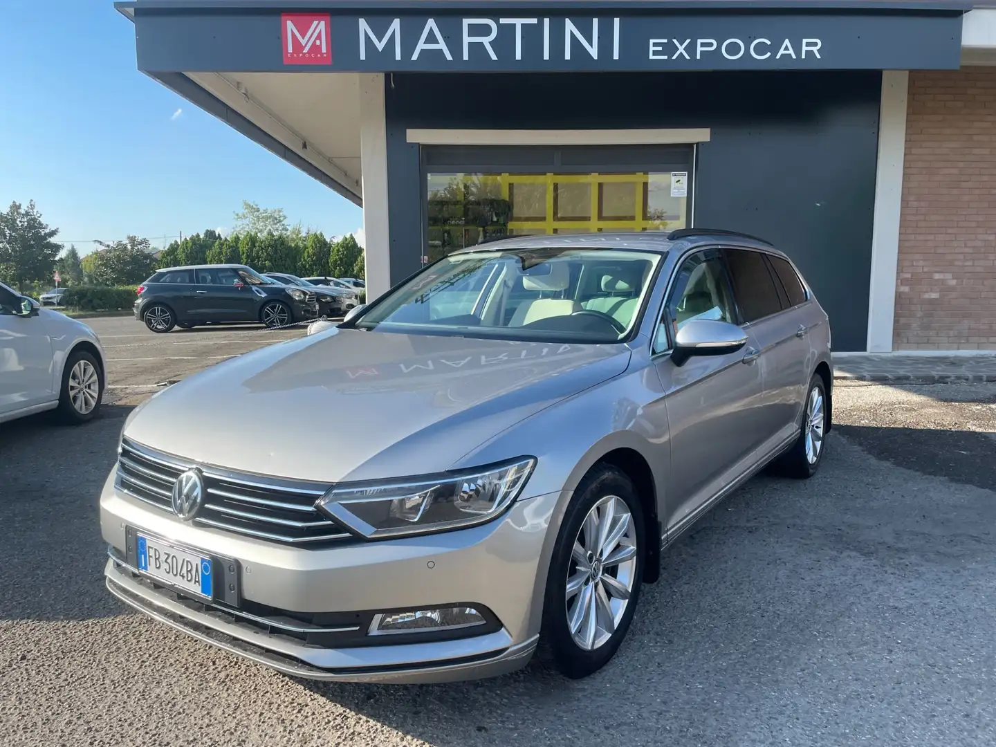 Volkswagen Passat Passat Variant 1.6 TDI Highline BMT DISTRIBUZIONE Grigio - 1