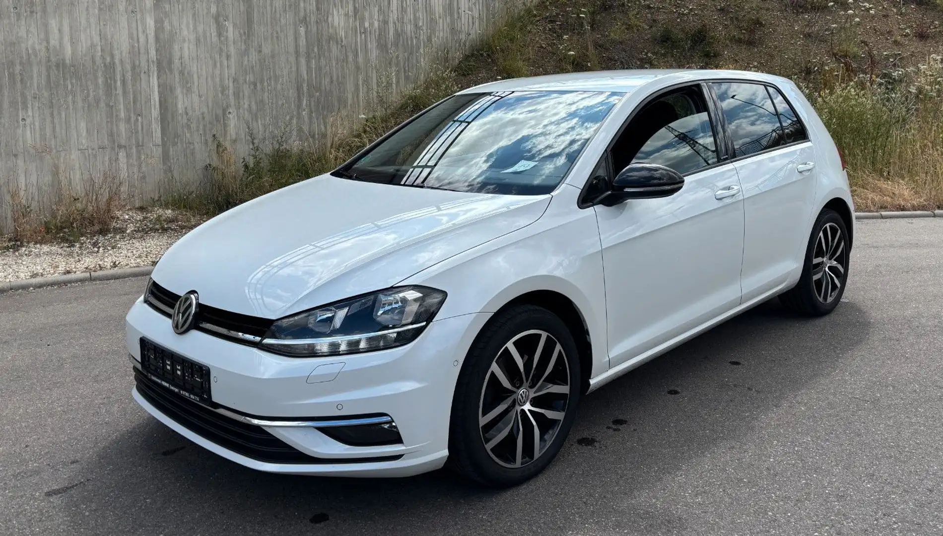 Volkswagen Golf VII Lim. 2.0 TDI, IQ.DRIVE Bianco - 1