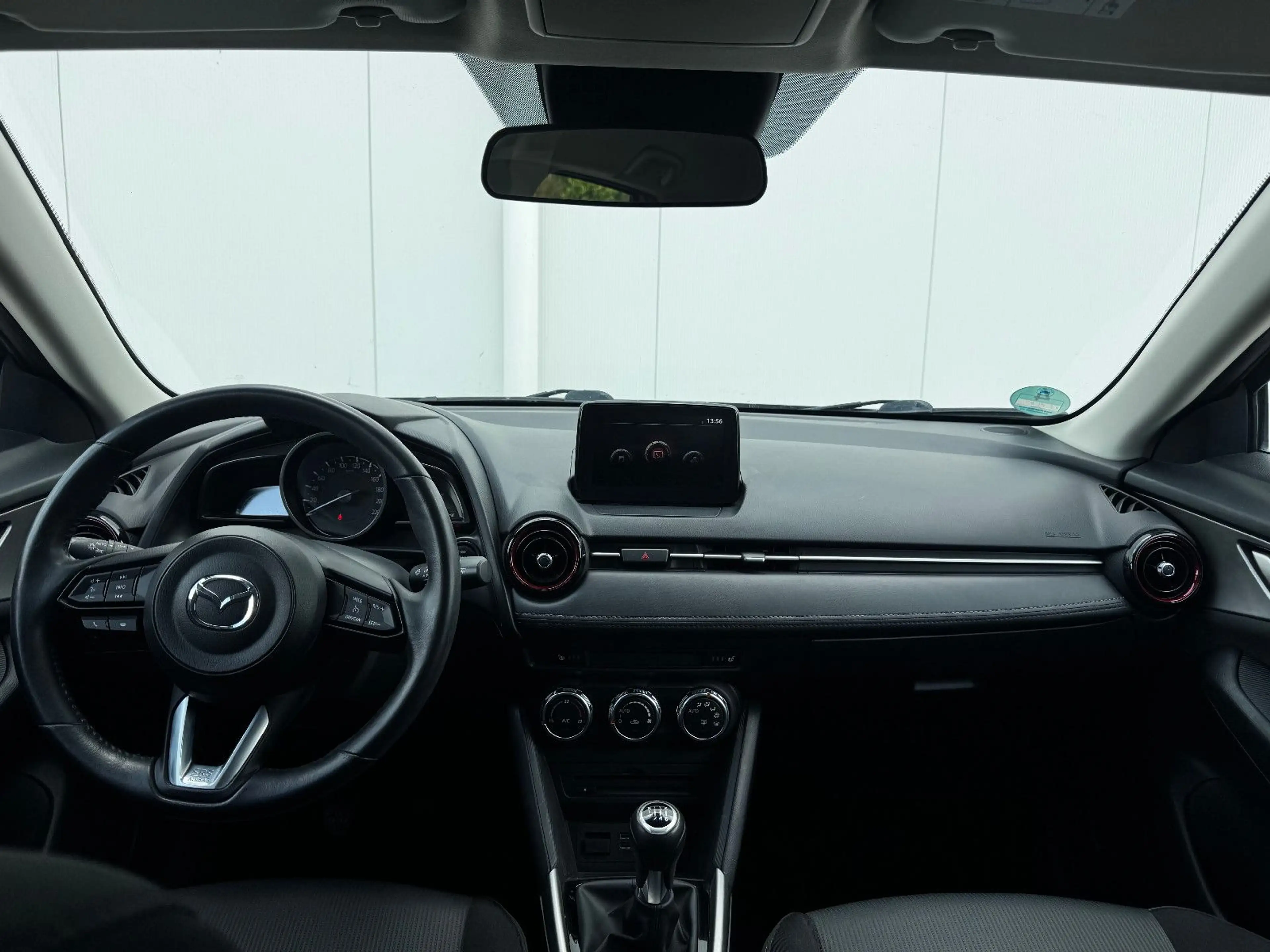 Mazda CX-3 Kizoku Navi PDC Freisprech 8-fach bereift — photo 11