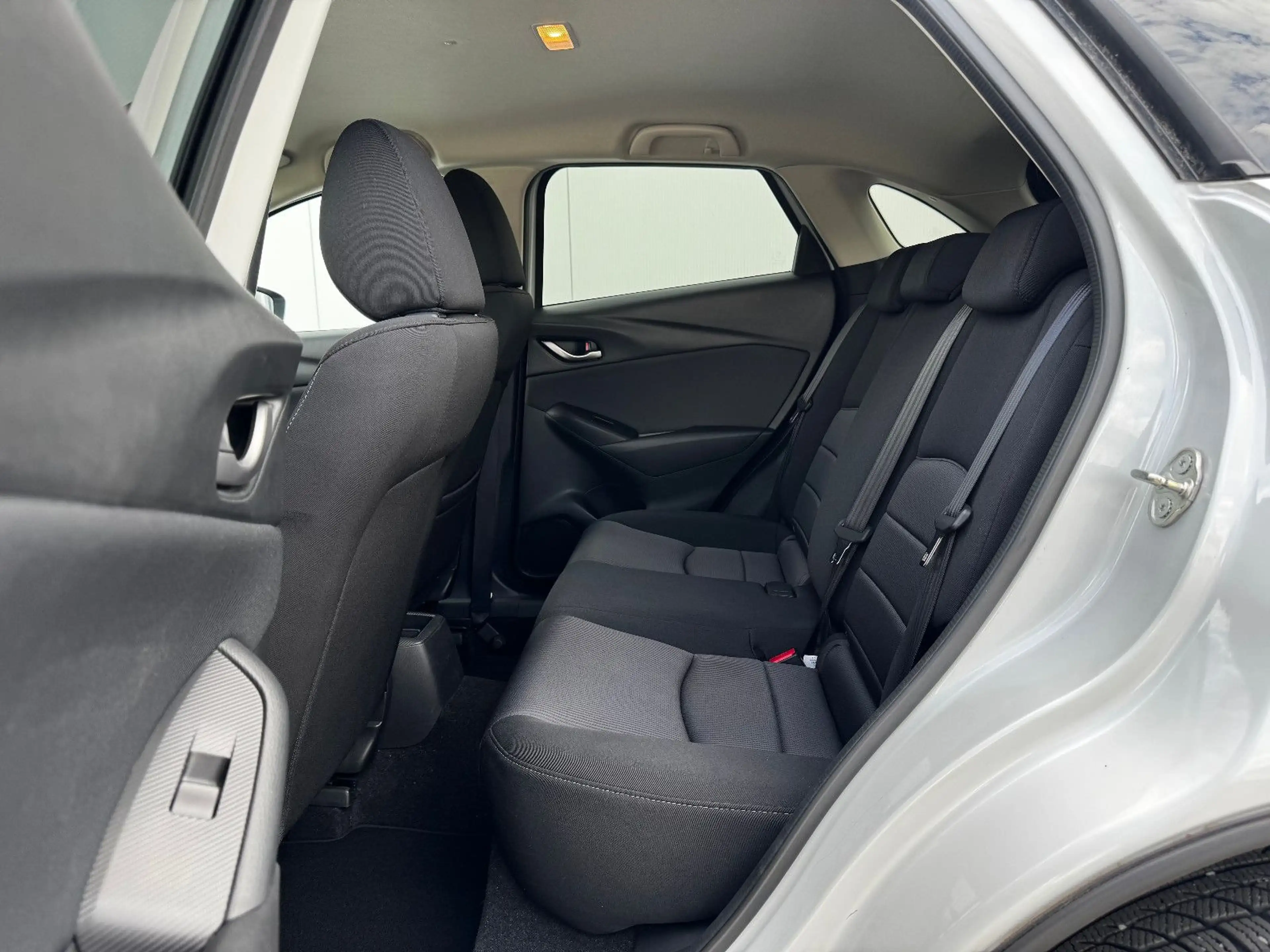 Mazda CX-3 Kizoku Navi PDC Freisprech 8-fach bereift — photo 14