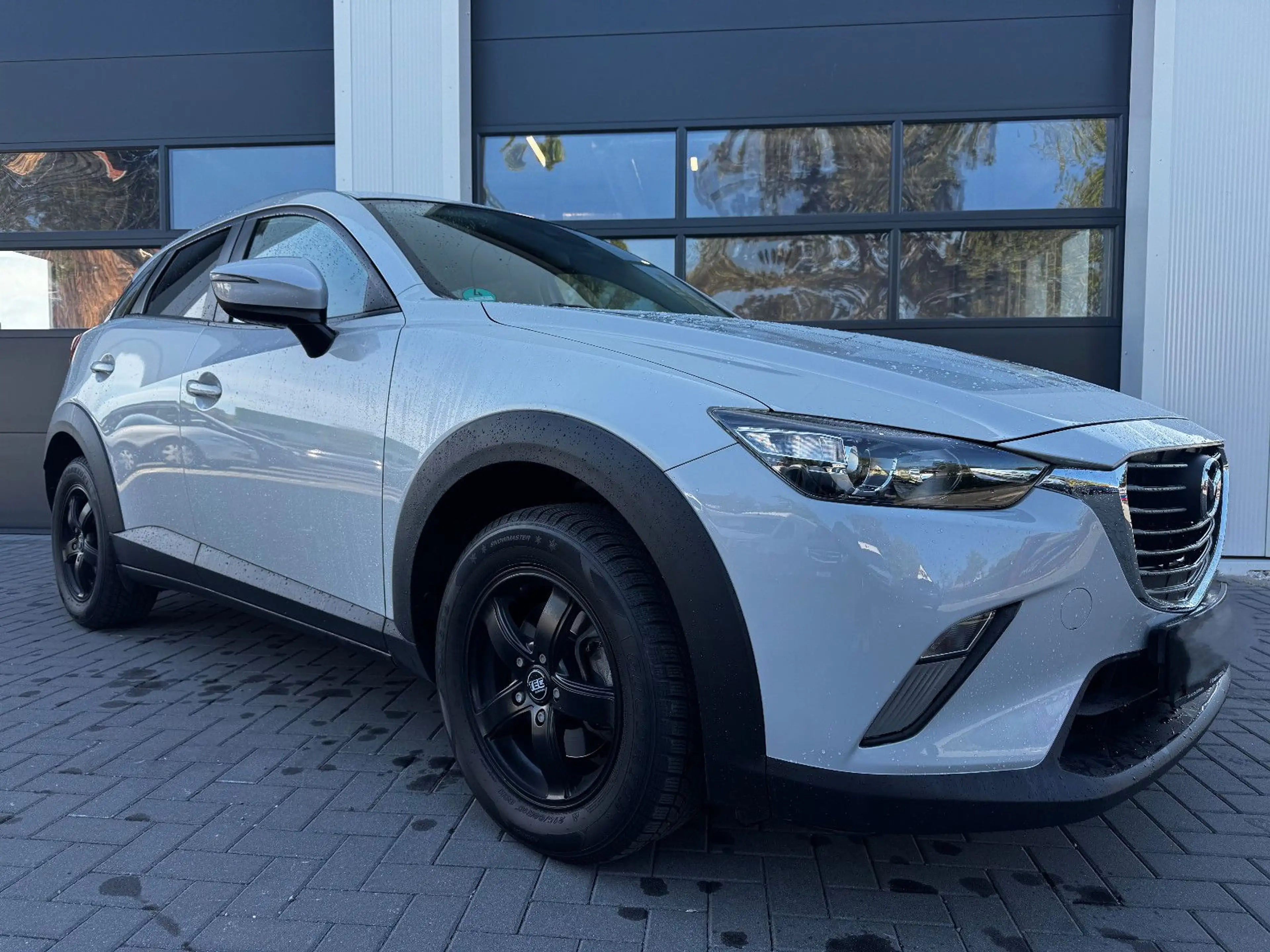 Mazda CX-3 Kizoku Navi PDC Freisprech 8-fach bereift — photo 4