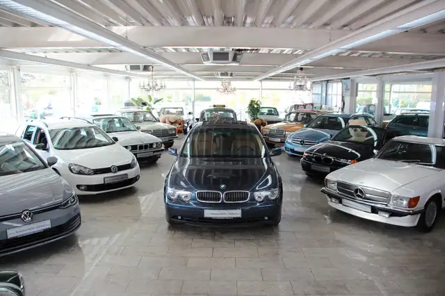 BMW 745 i A *Vollleder/Schiebedach/Softclose*