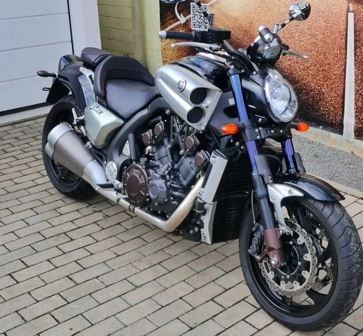 Yamaha Vmax Nero - 1