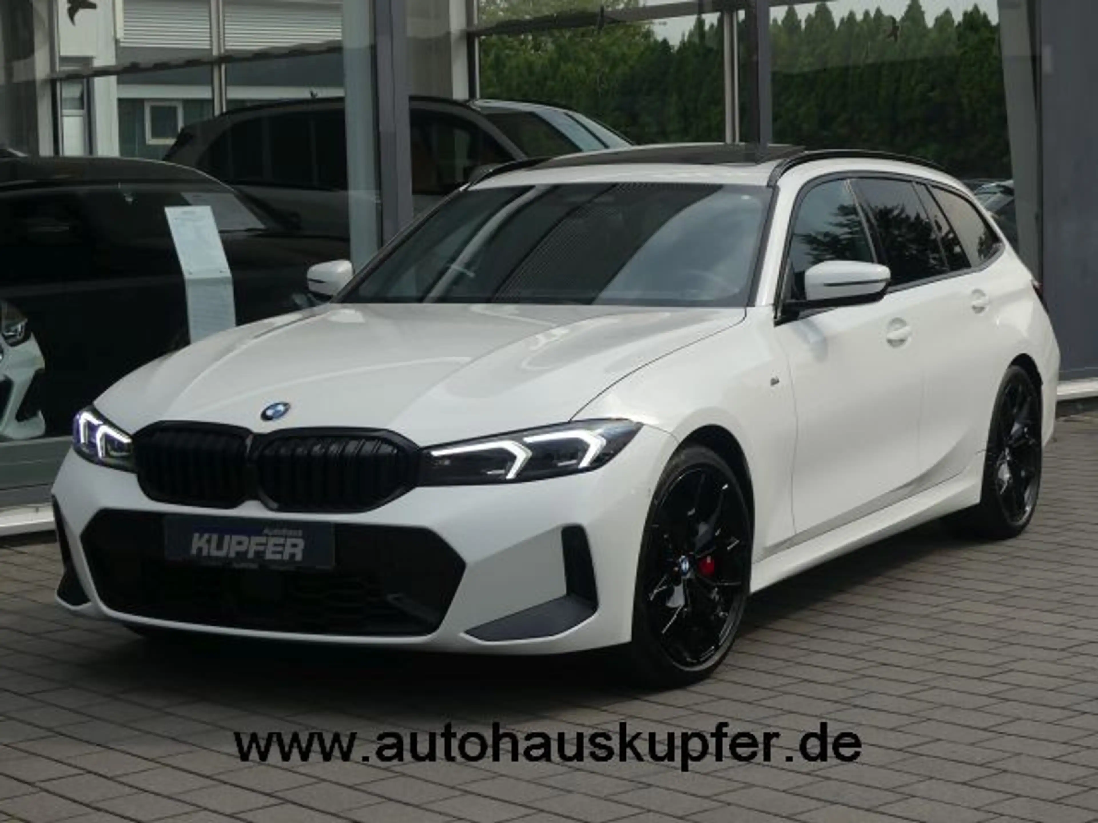 BMW 320 d xDrive Tou M Sport PRO AHK°ACC+PANO°-360°