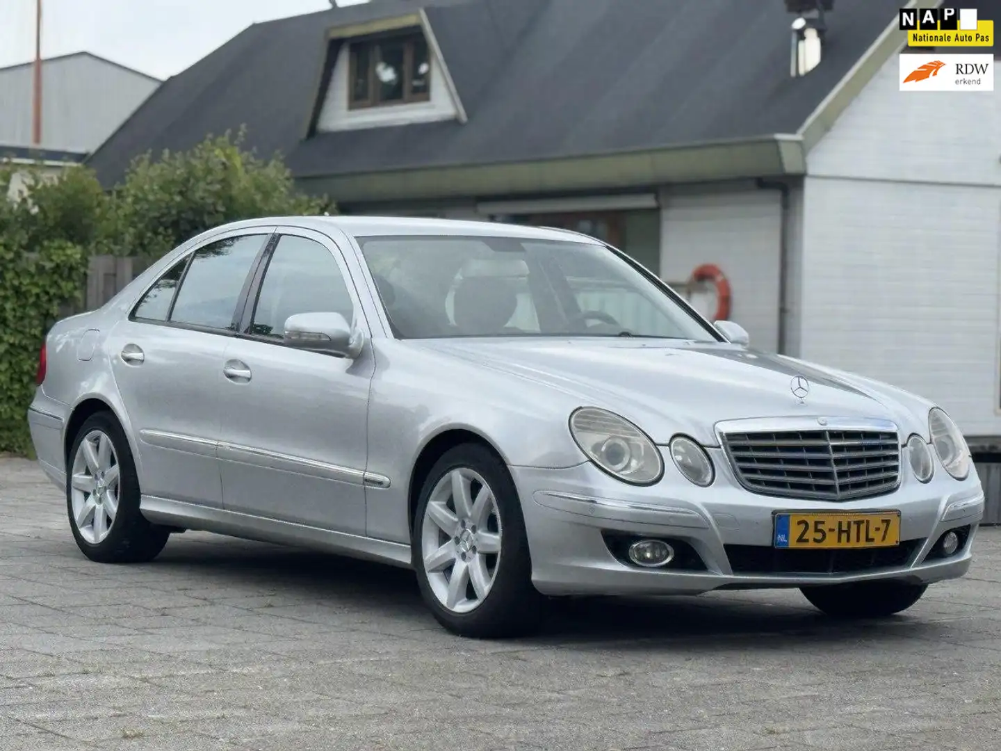 Mercedes-Benz E 220 CDI Elegance,Automaat ,nieuwe apk , Gris - 1