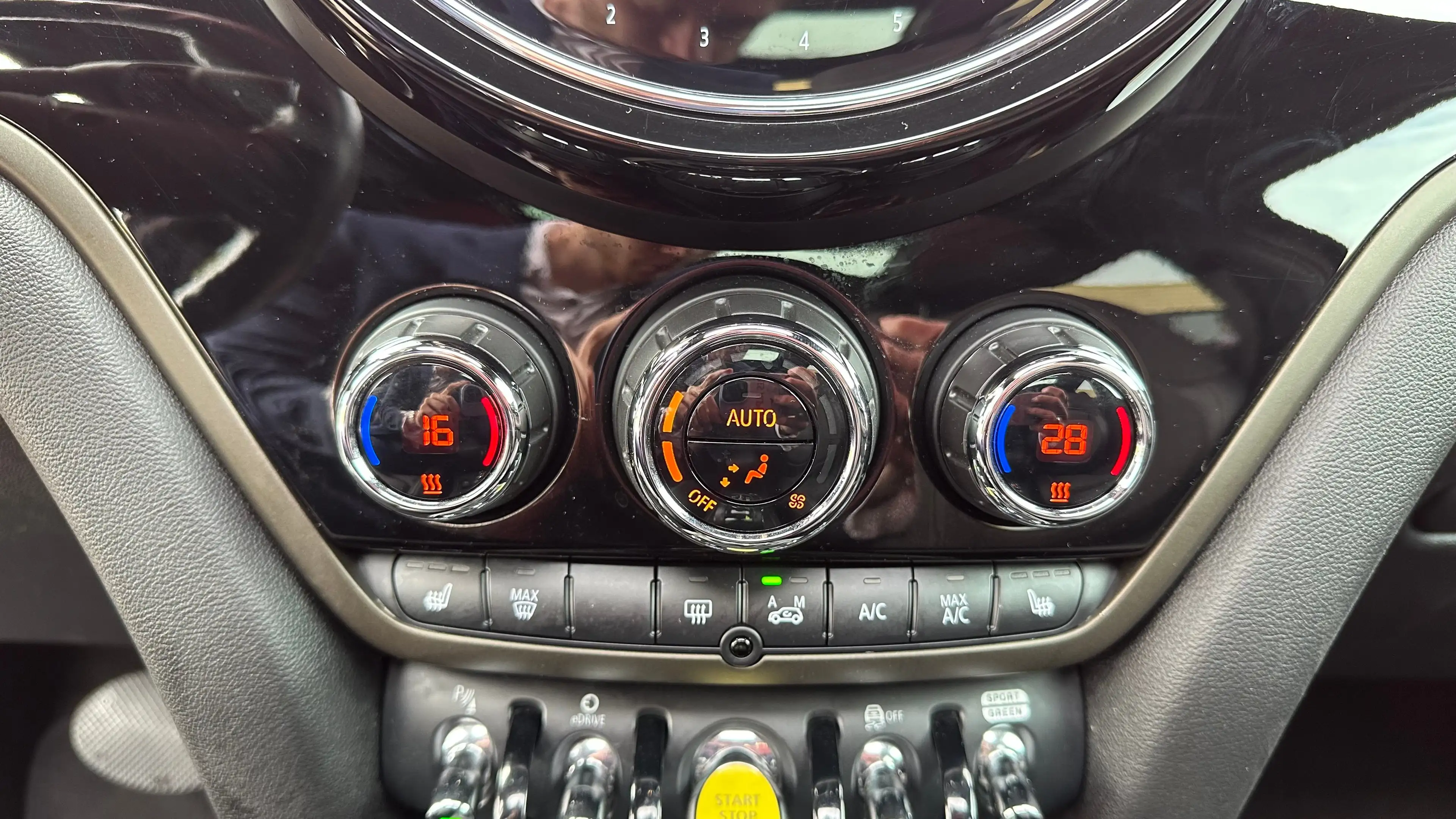 MINI Cooper SE Countryman 1.5 ALL4 Chili | Dealer onderhouden | Panoramadak — photo 29