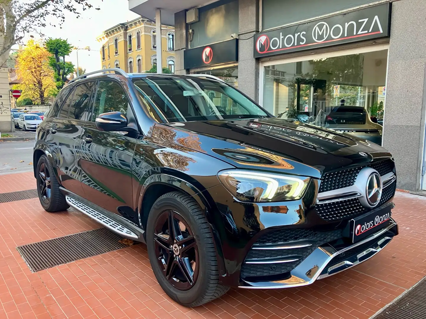 Mercedes-Benz GLE 300 d Premium Plus AMG 4matic auto*IVA ESP*RADAR*MBUX* Nero - 1