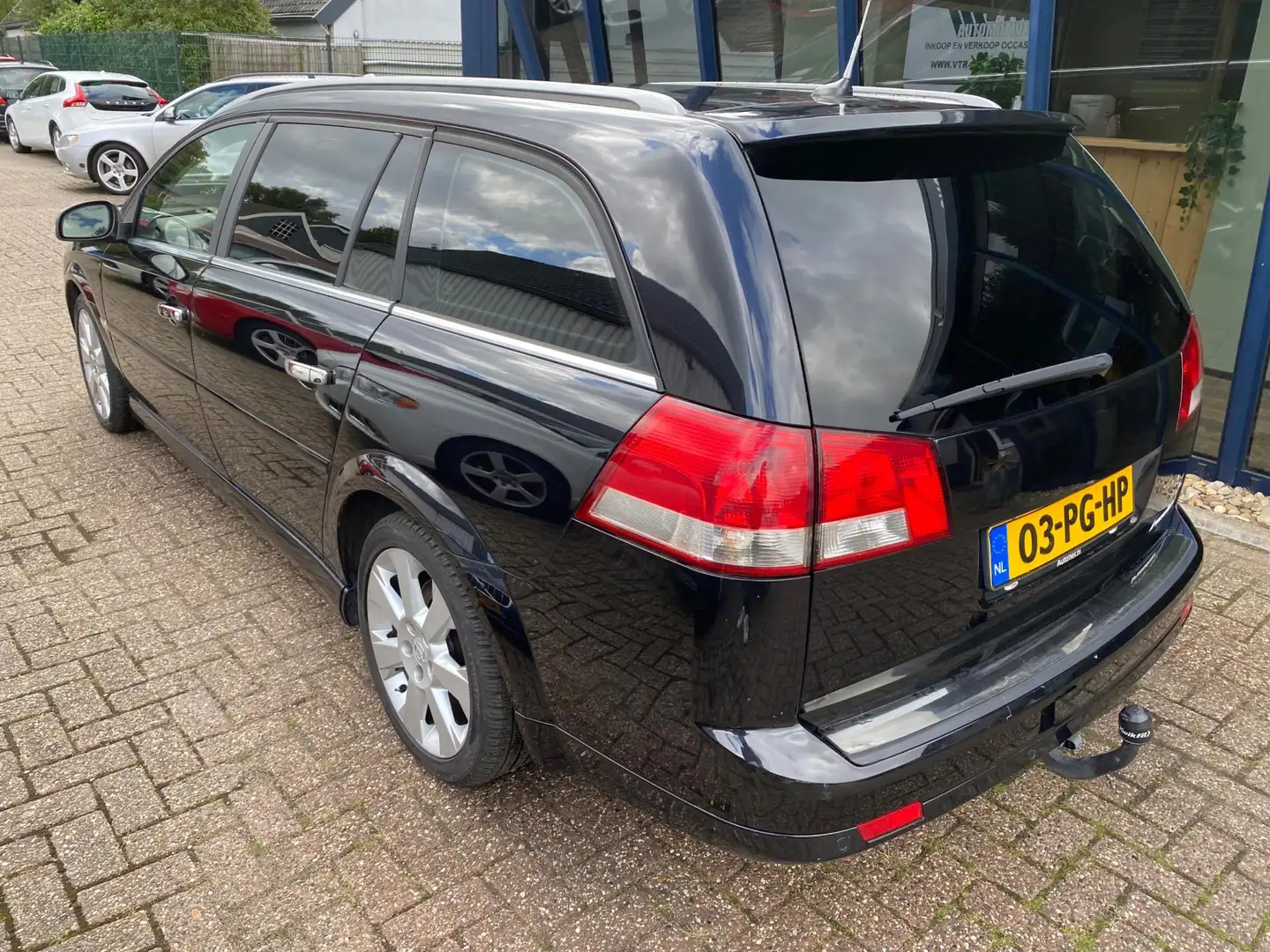 Opel Vectra Wagon 3.2 V6 Cosmo APK 01-2026 *TEKST GOED LEZEN* Noir - 2