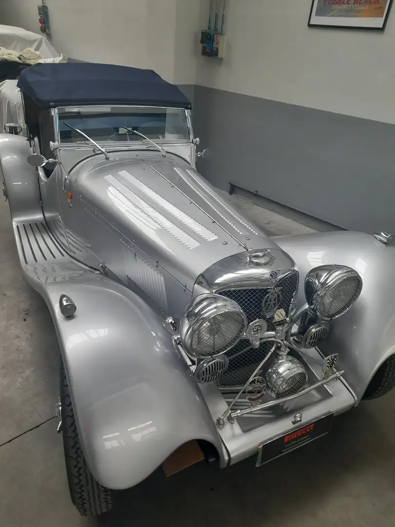 Jaguar SS 100 Suffolk Срібний - 2