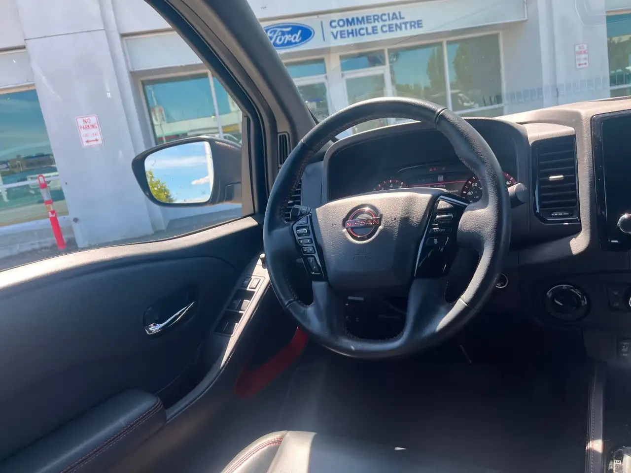 Nissan Frontier снимка Nissan Frontier