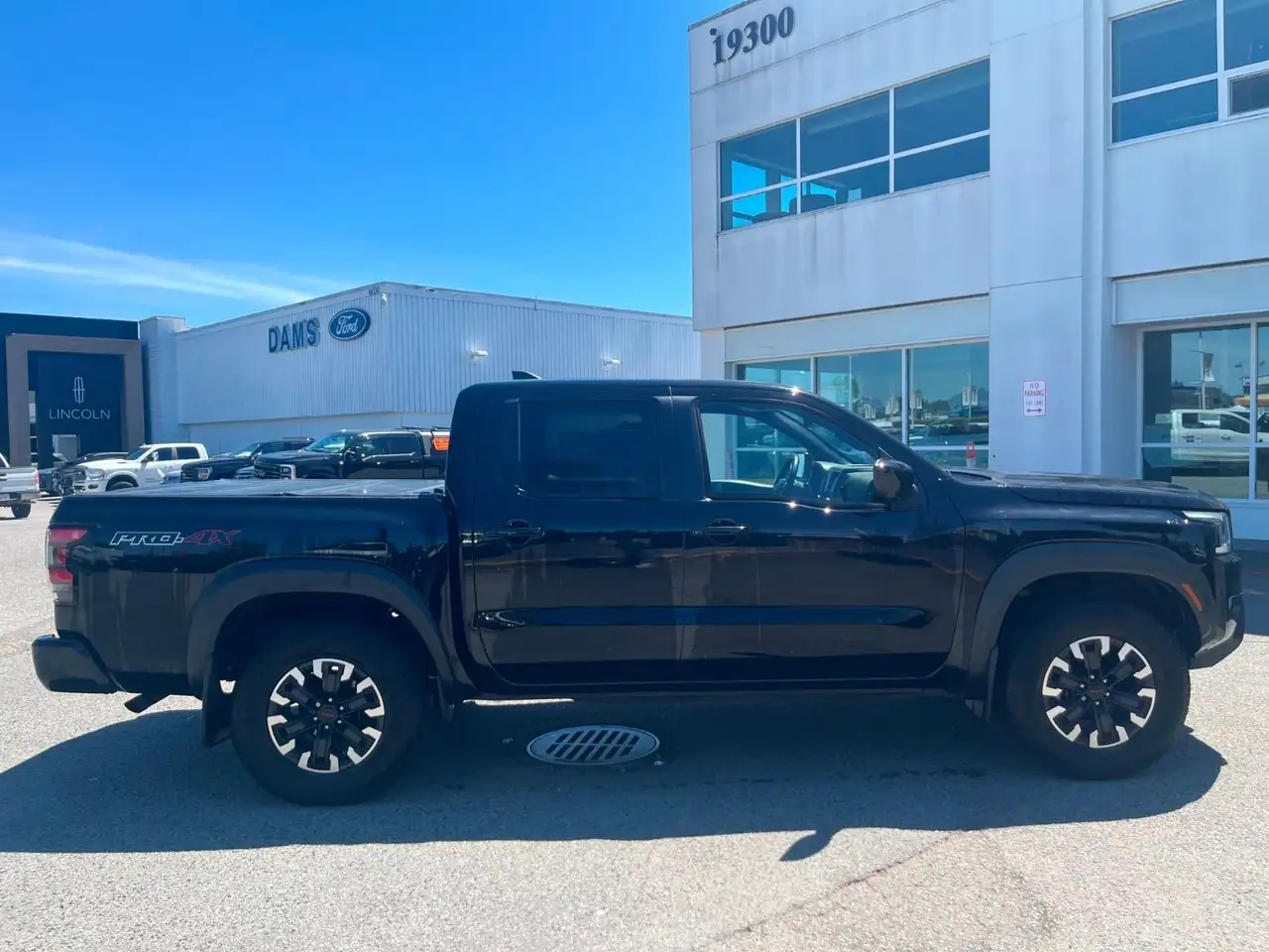 Nissan Frontier снимка Nissan Frontier