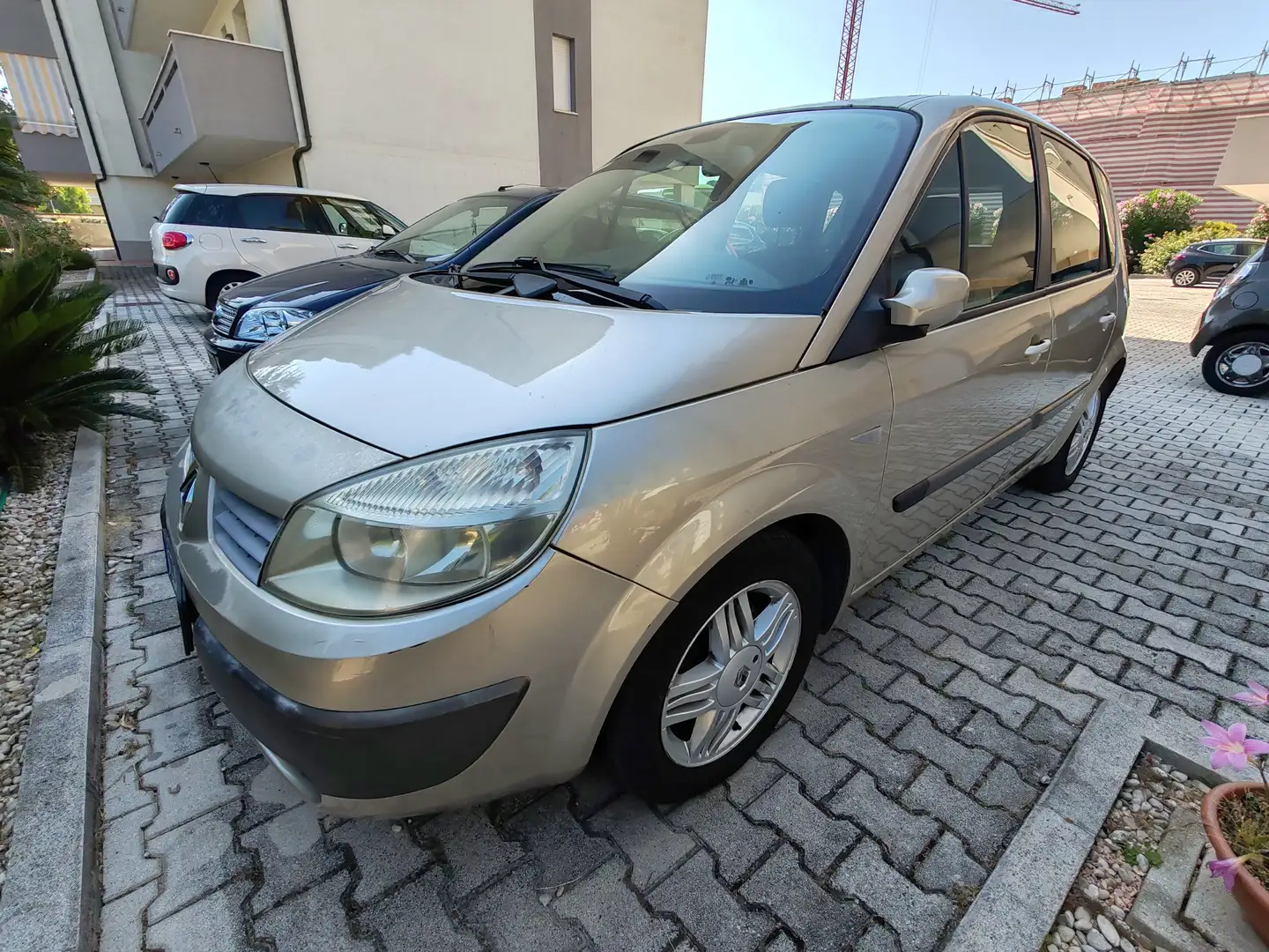 Renault Scenic Scenic II 2003 1.9 dci Luxe (dynamique) 130cv fap Gold - 1